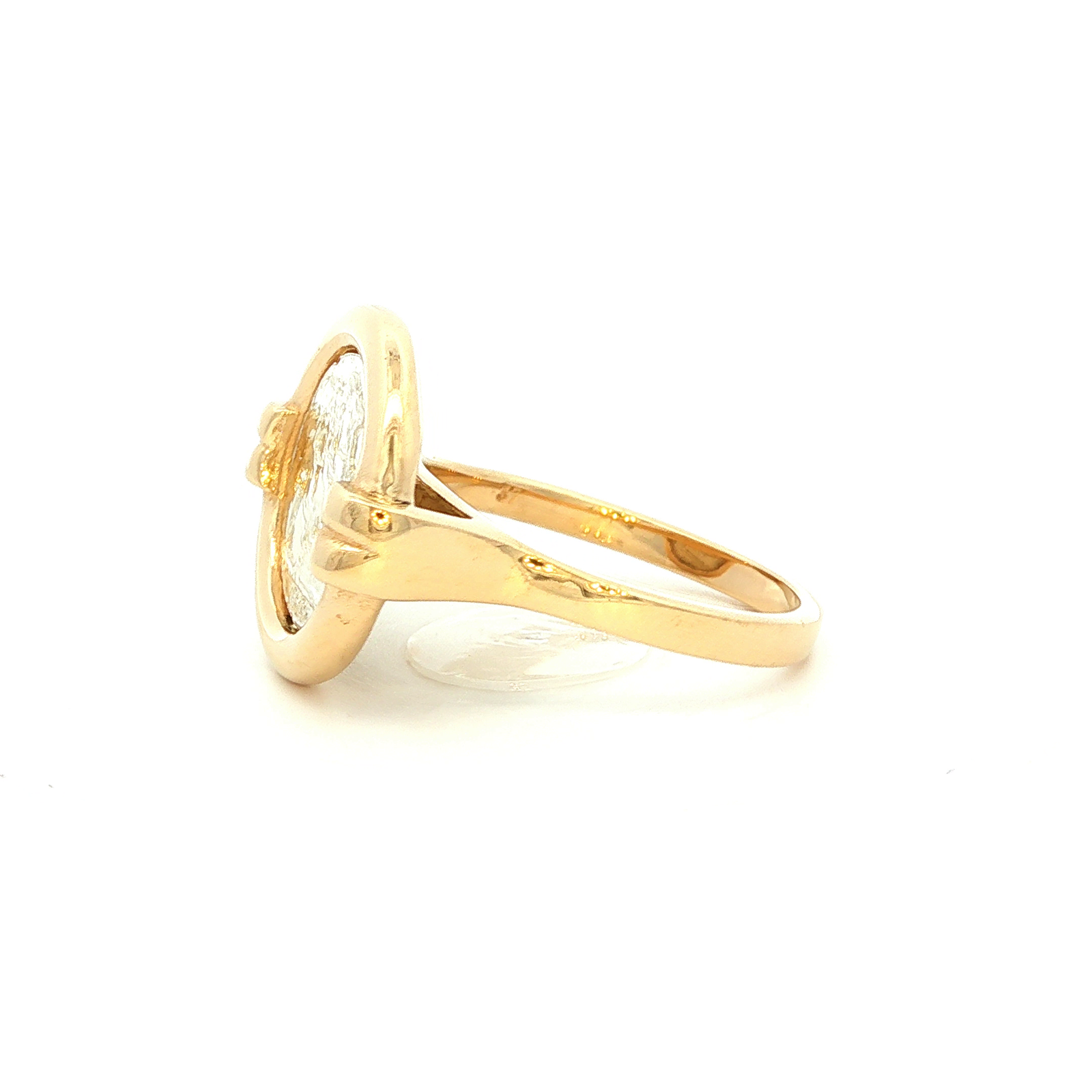 Sovereign Coin Ring in Yellow Gold