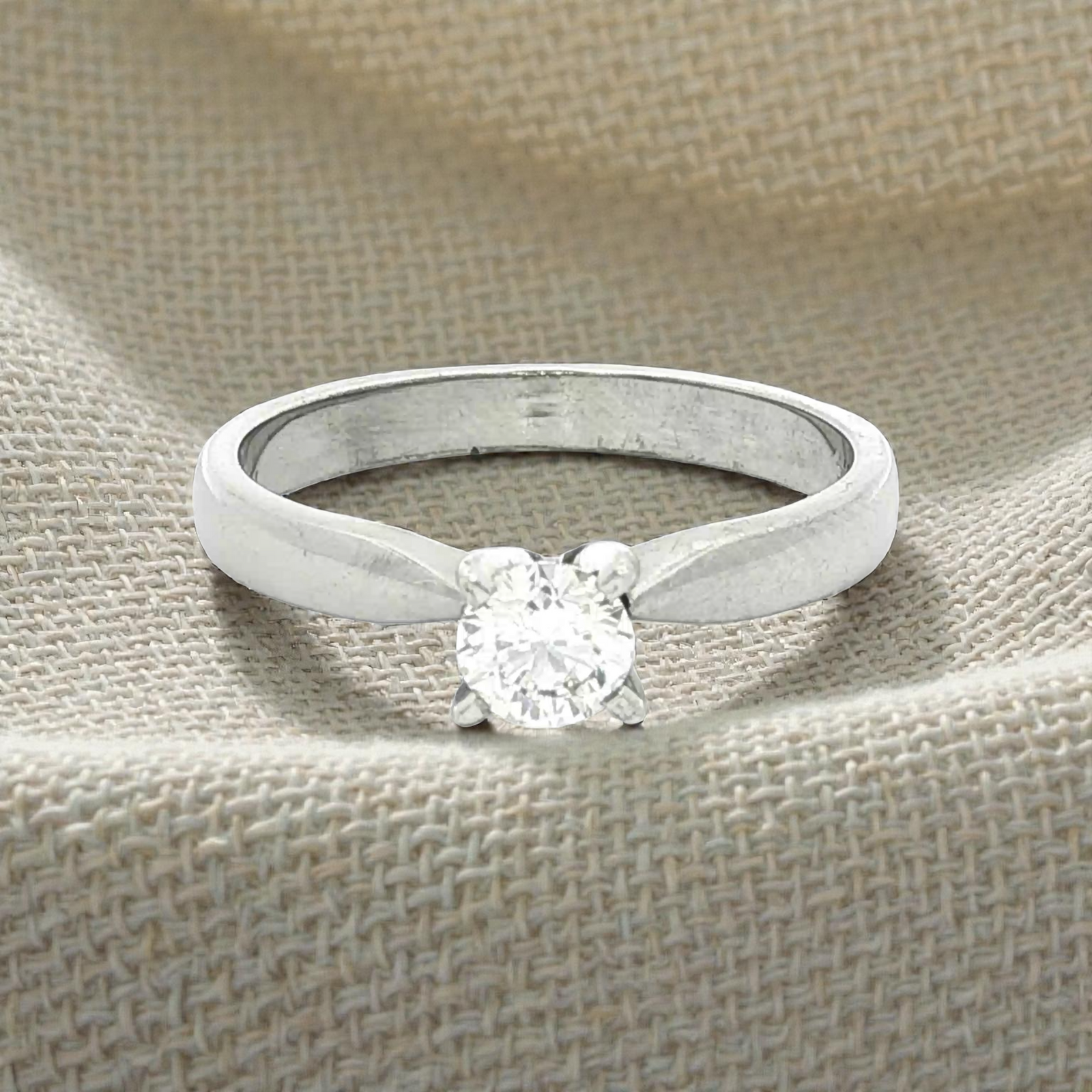 Diamon Set in White Gold Engagement Ring