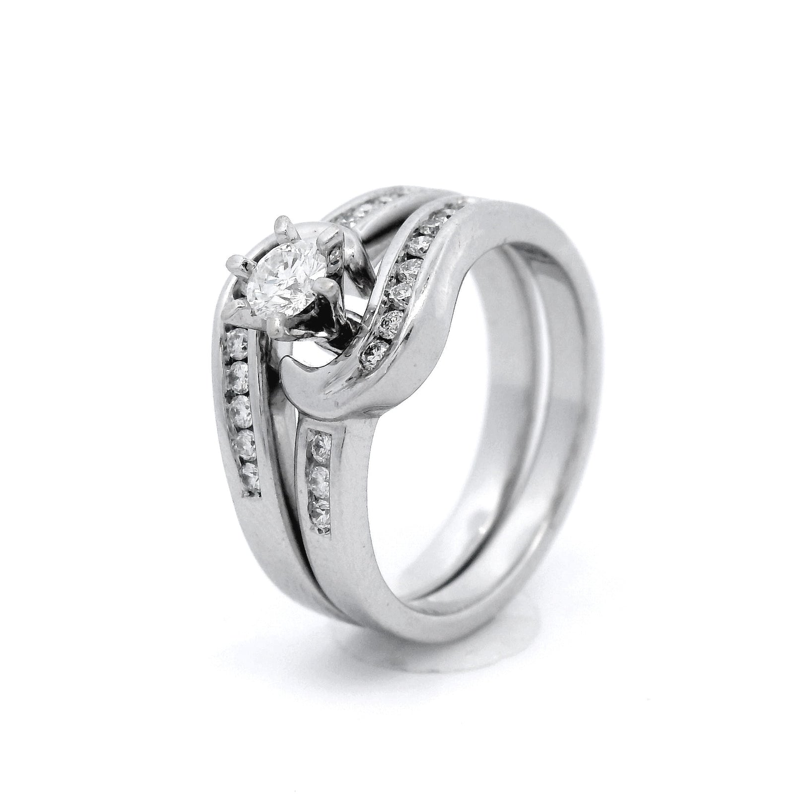 Diamond Set Fitted Wedder Ring in White Gold