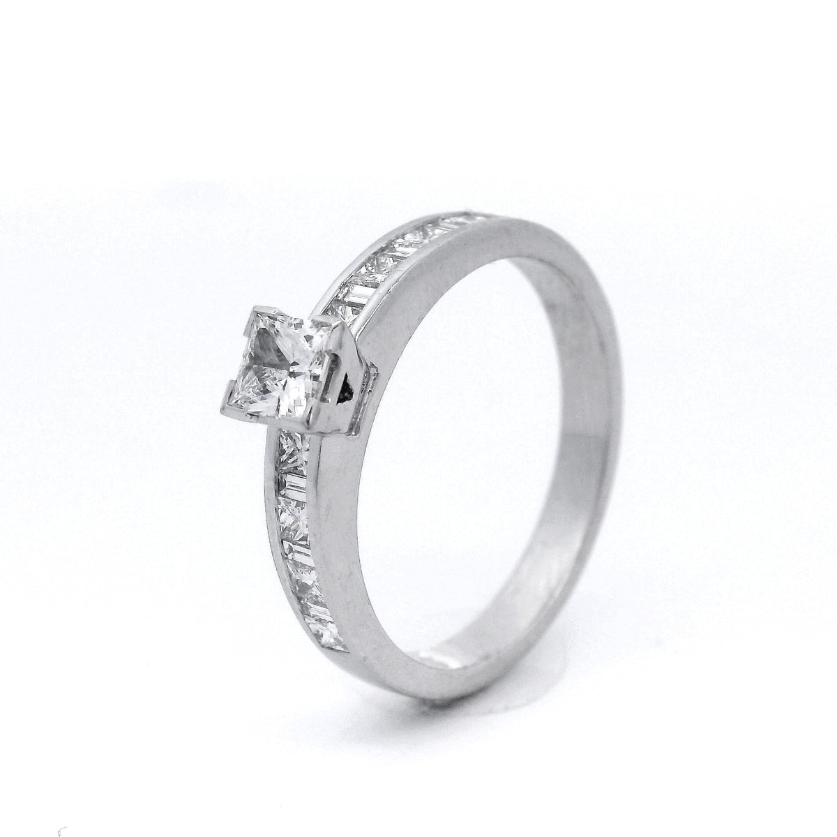 Princess Cut Diamond Engangement Ring