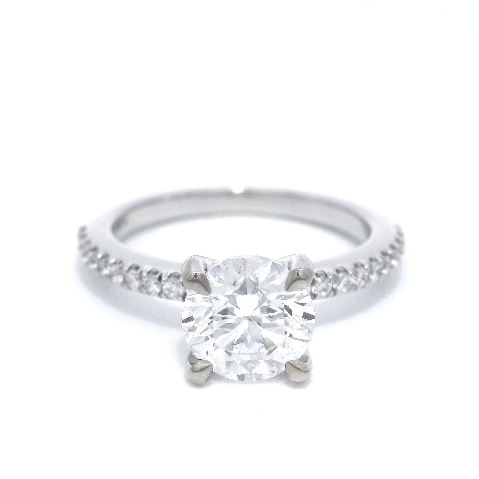 18 Carat White Gold Diamond Dress Ring
