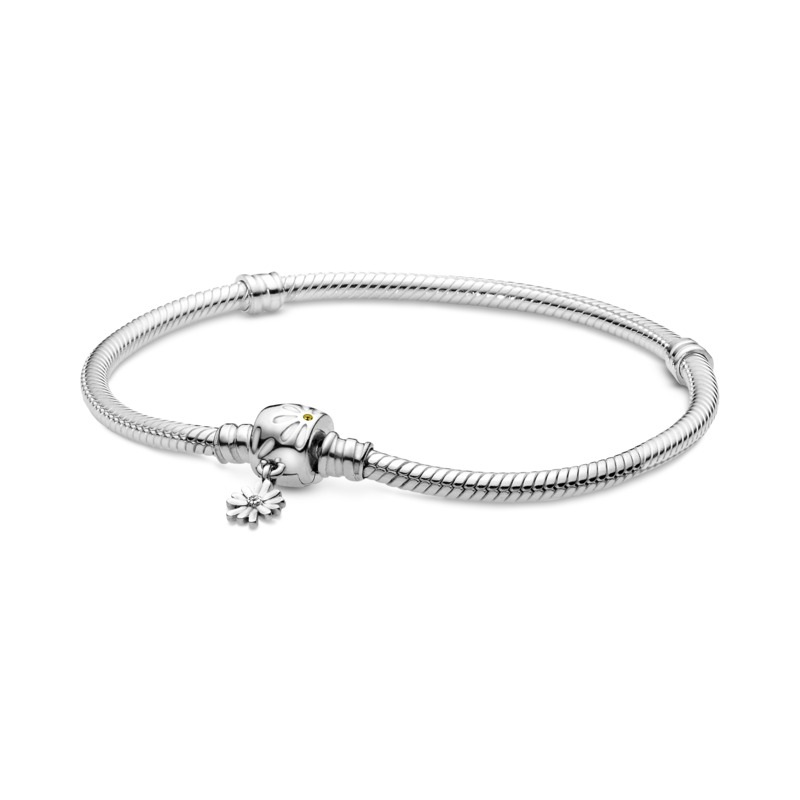Pandora Moments Silver Bracelet w Daisy Flower Clasp