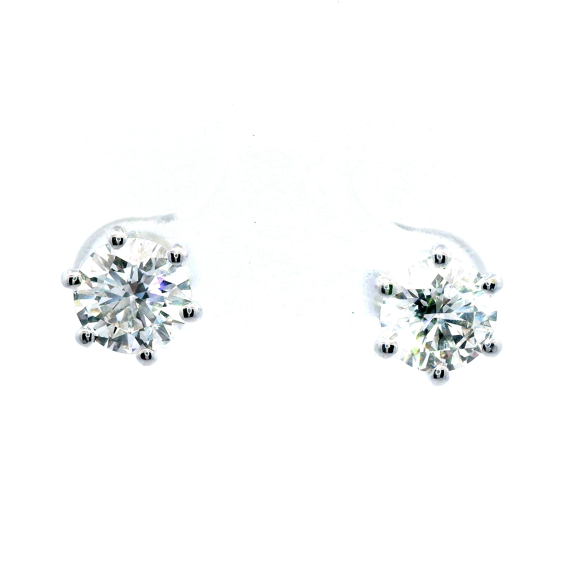 Lab Grown Diamond in a 6 Claw White Gold Stud Earring