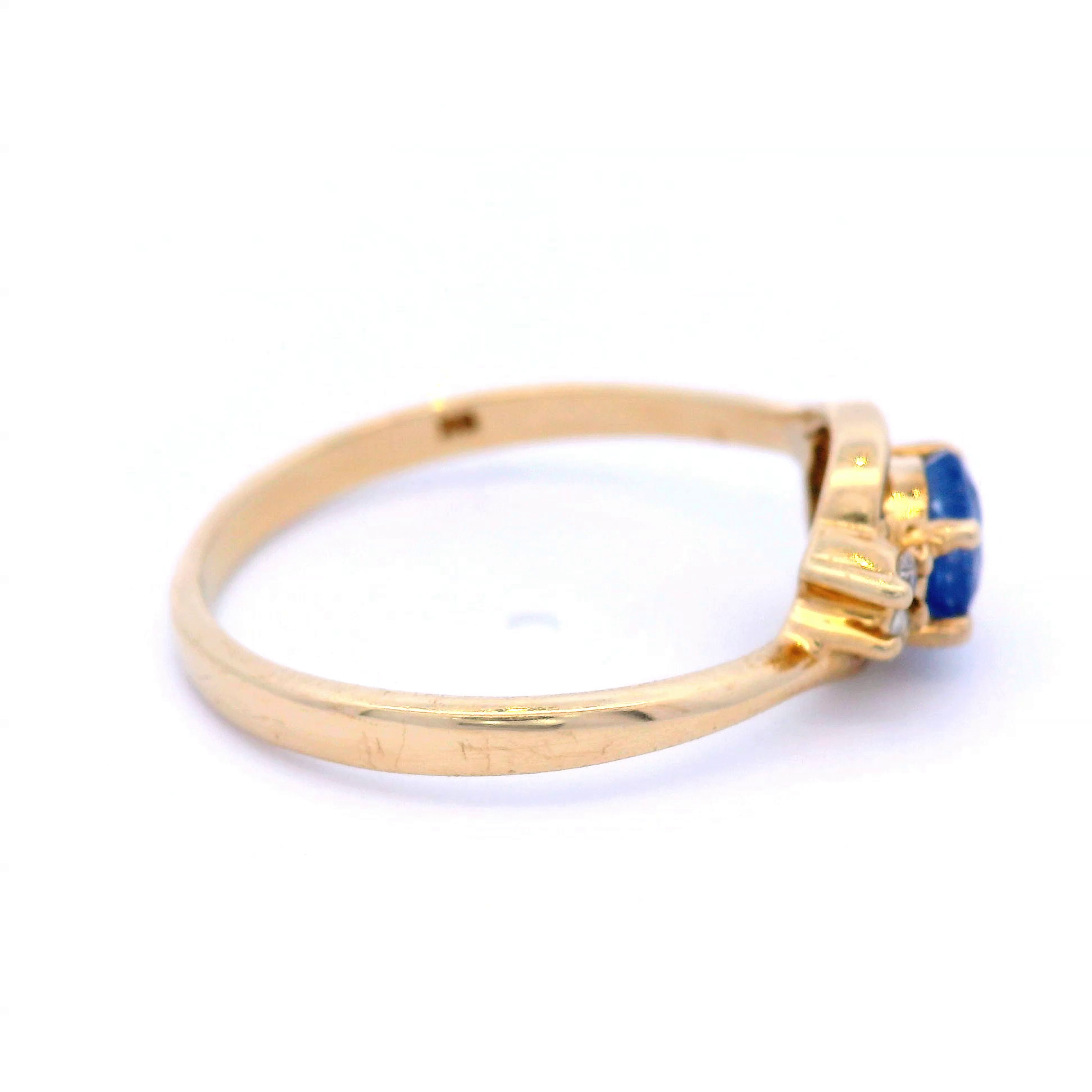 Blue Australian Sapphire Dress Ring Set in Yellow Gold