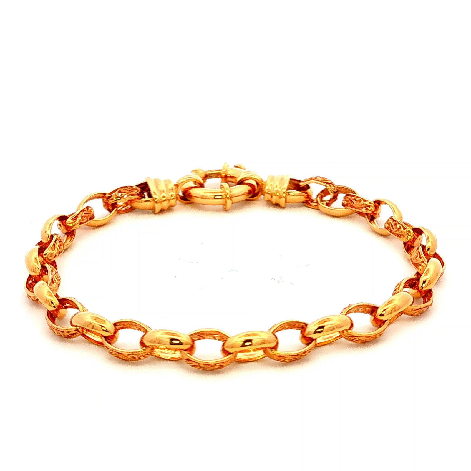 Solid Oval Filigree Belcher Bracelet in Yellow Gold