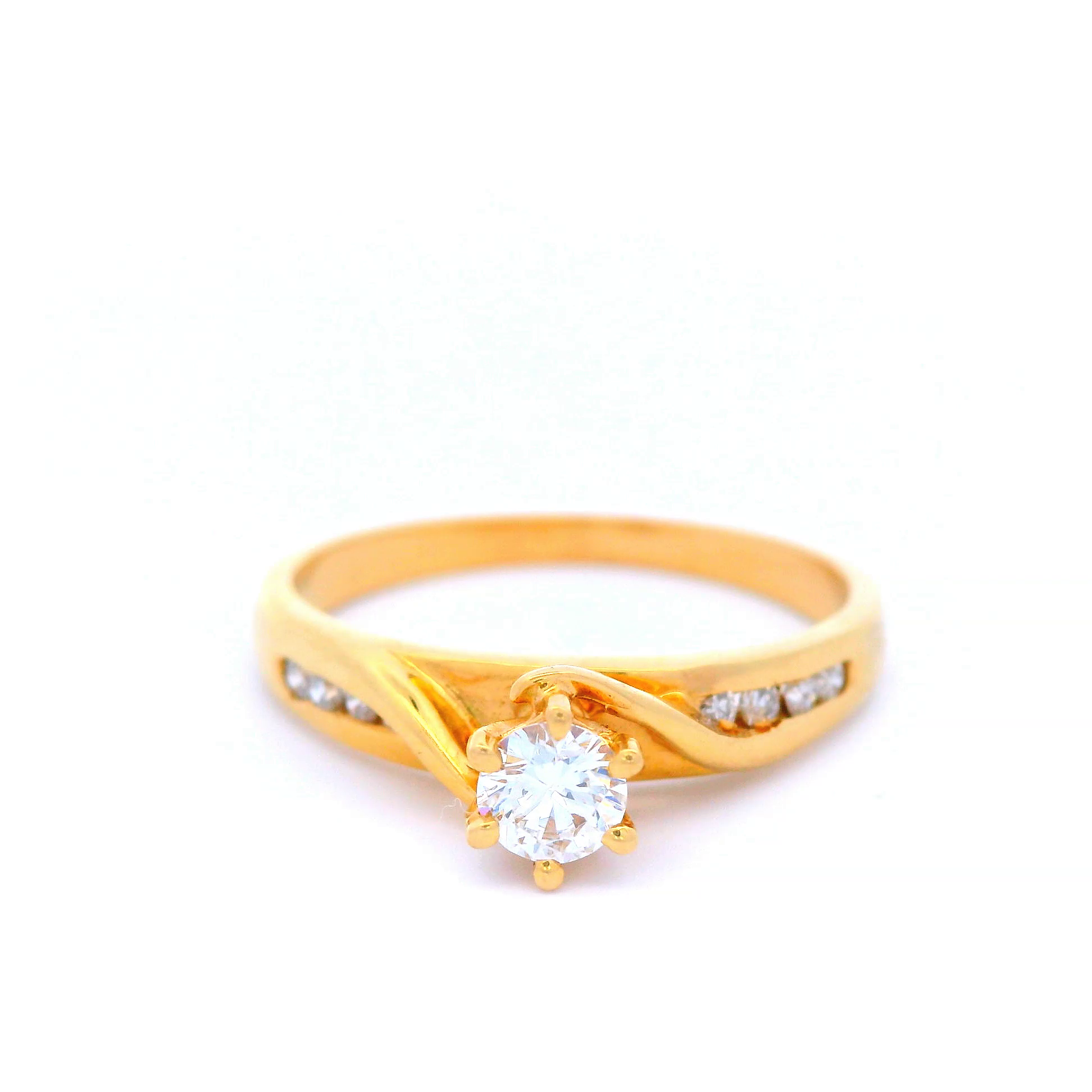 Diamond Engagement Ring Set in Yellow Gold