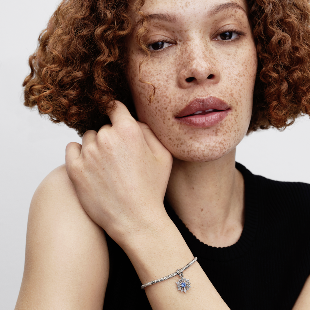 Pandora Disney Frozen Queen Elsa Snowflake Dangle Charm