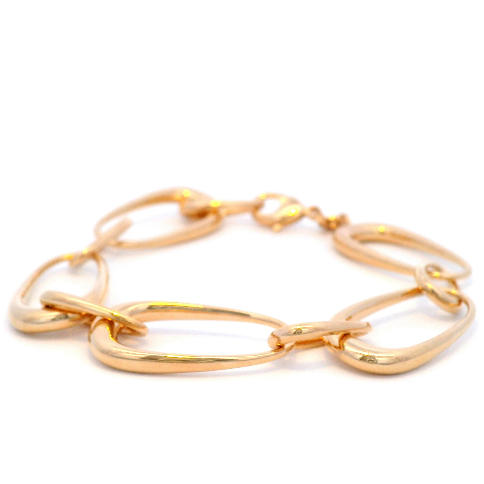 Oval Link Bracelet in Yellow Gold