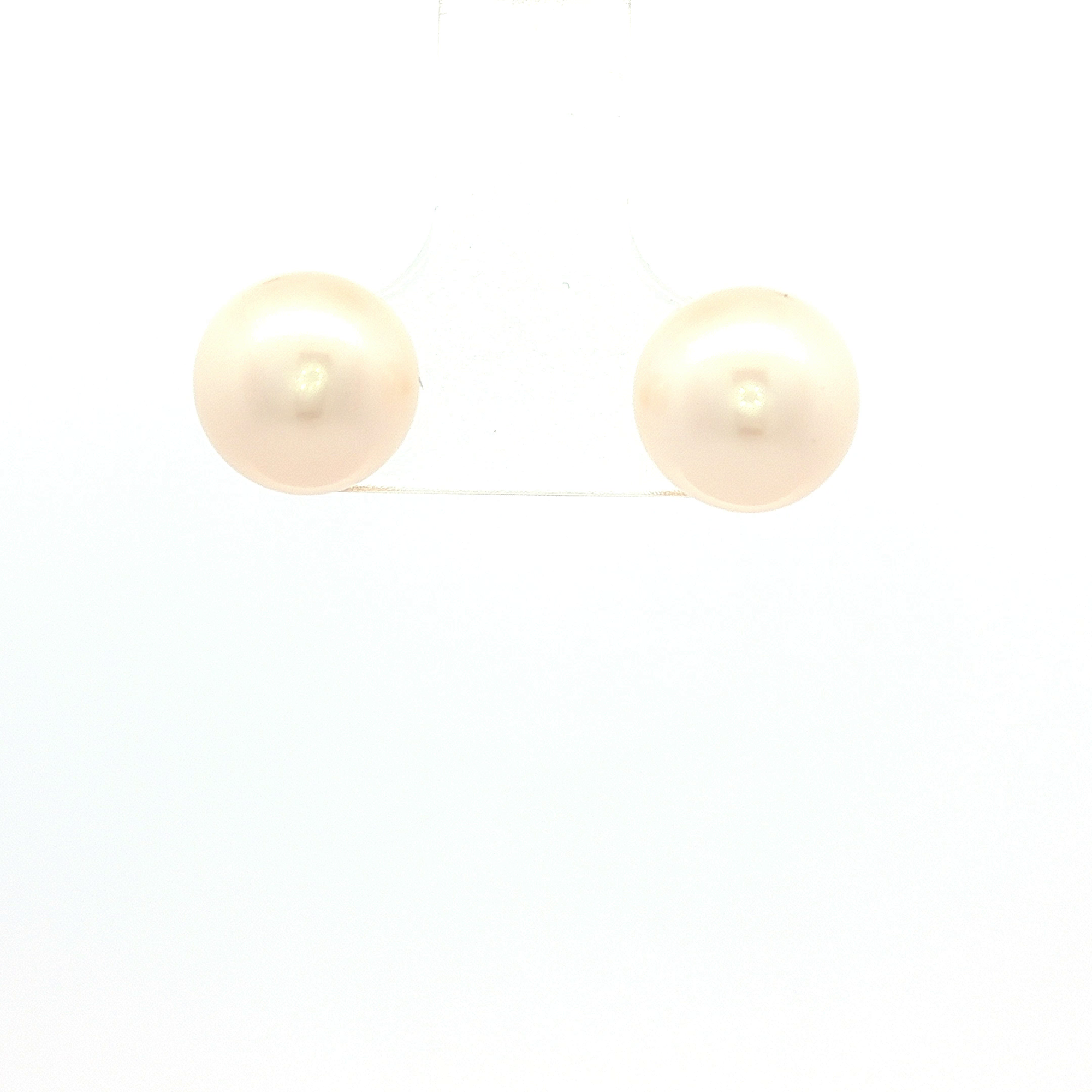 The Cosmic Moon Studs 8.5-9mm Pearl