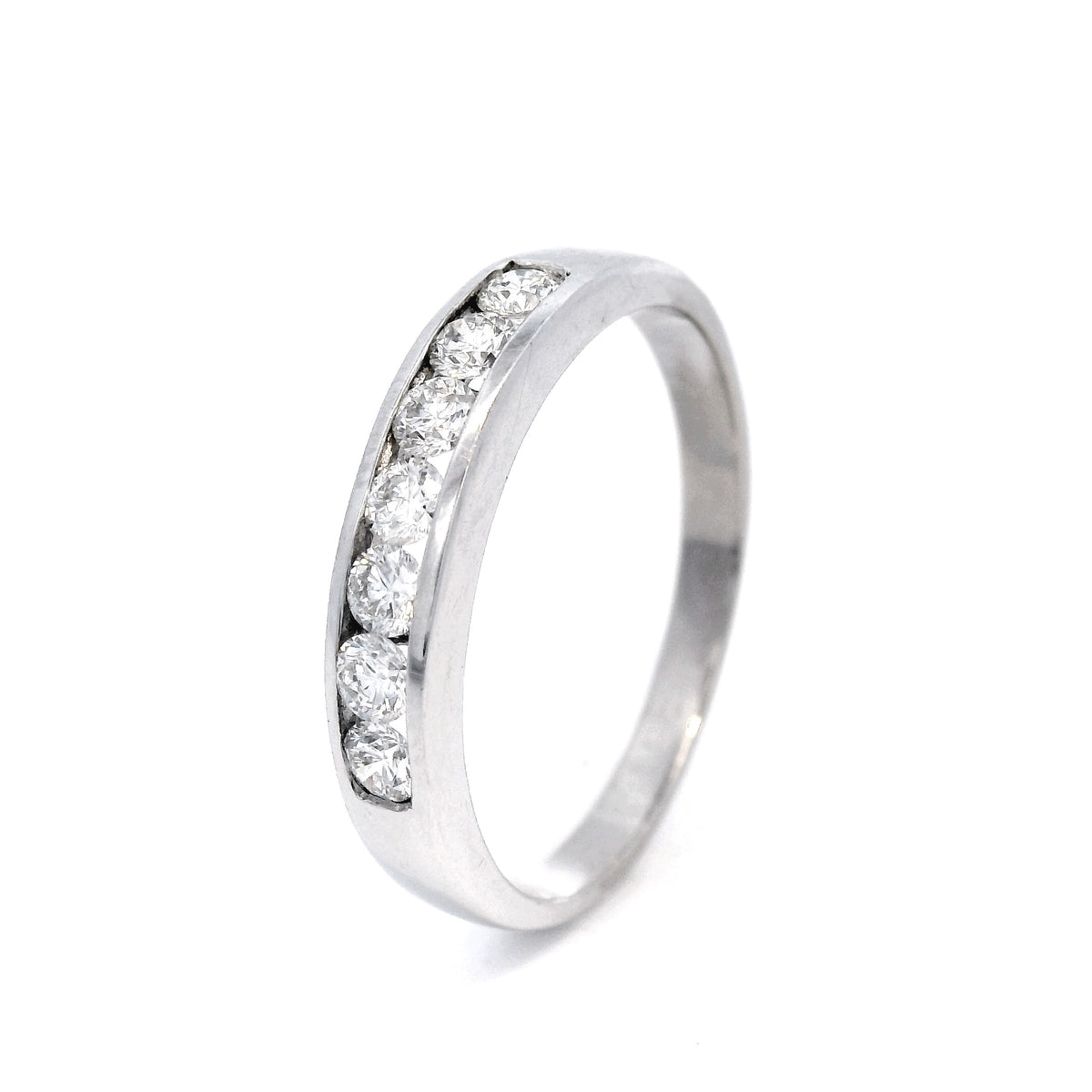 Q7 18CT W/G 7=.39CT RBC CHANNEL SET BAND SZ N