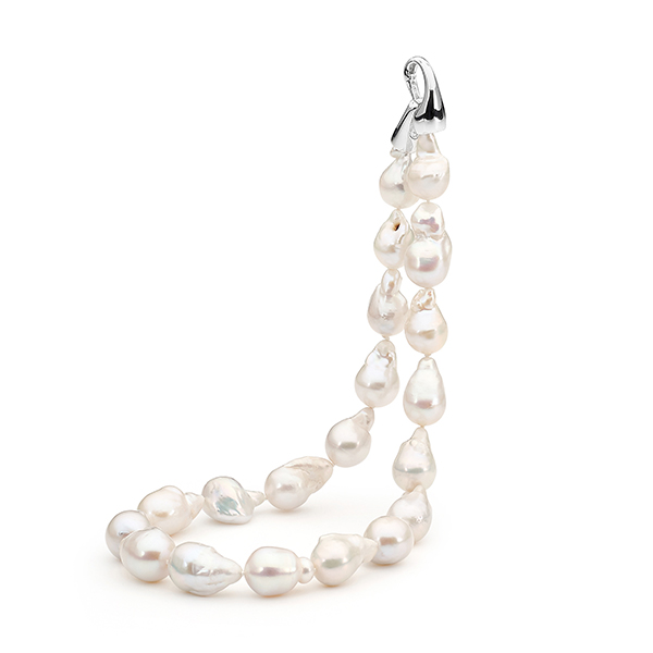 Ikecho Silver Pebble Necklace
