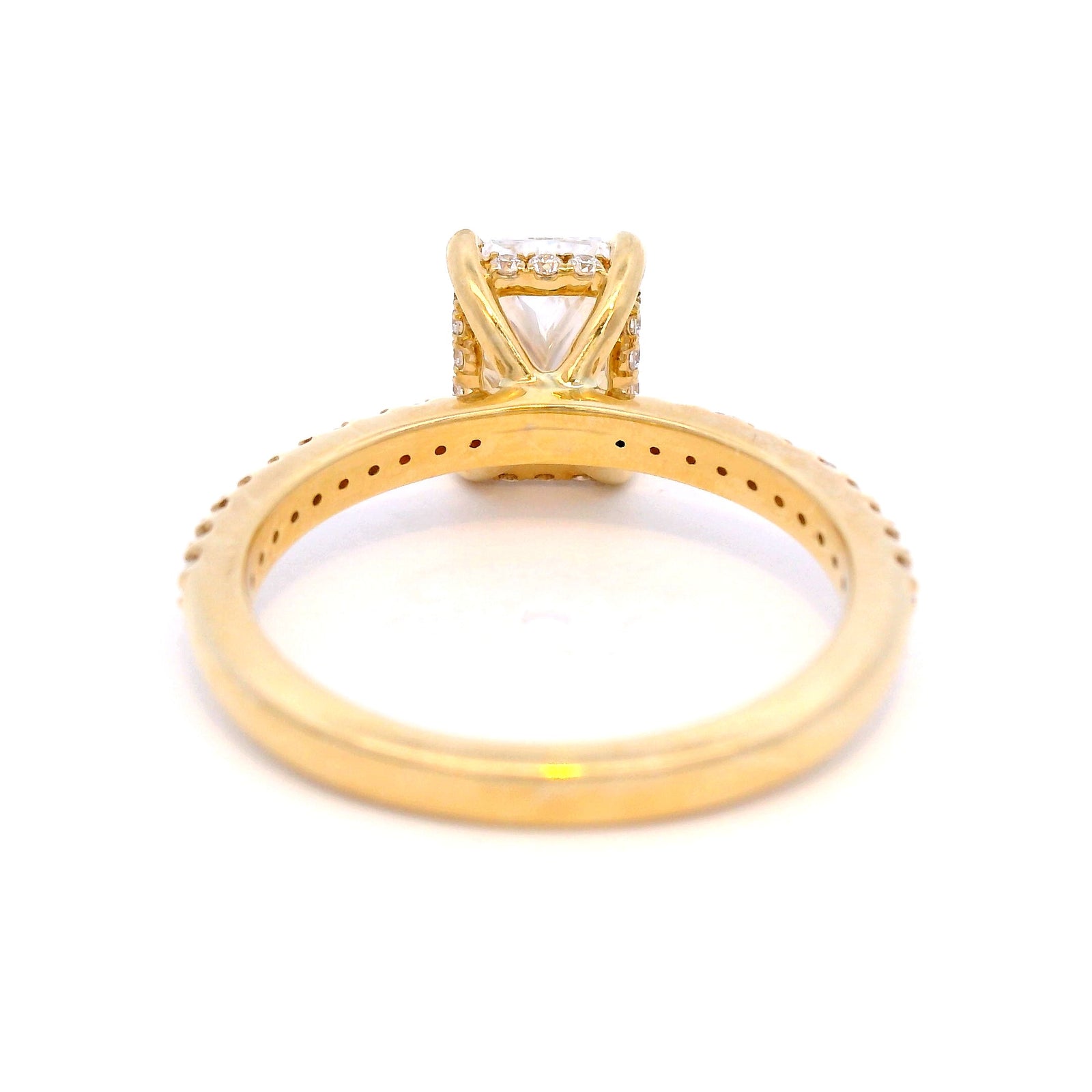 18 Carat Yellow Gold Diamond Dress Ring