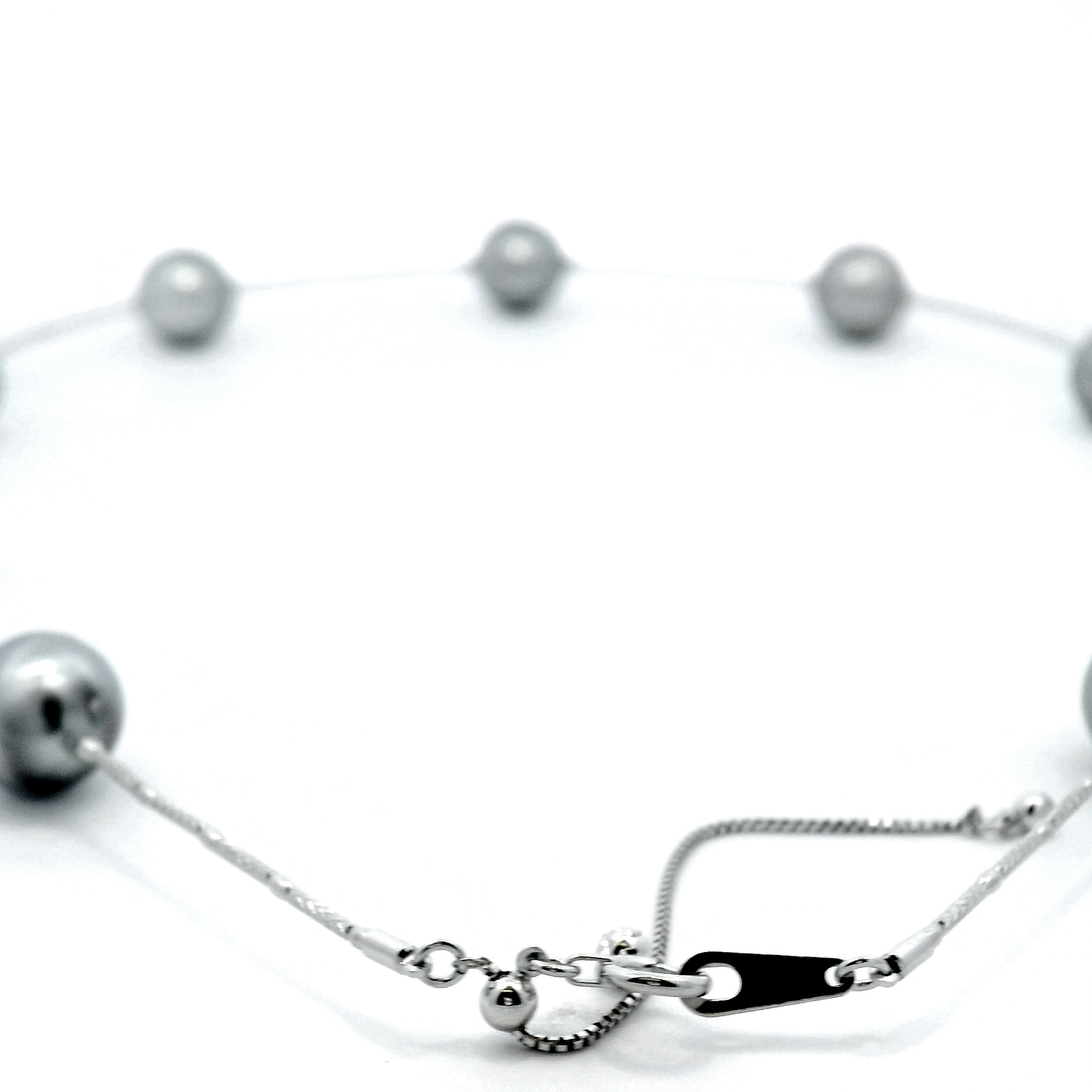 Tahitian South Sea Pearls on Flexible 18ct White Gold Omega Chain