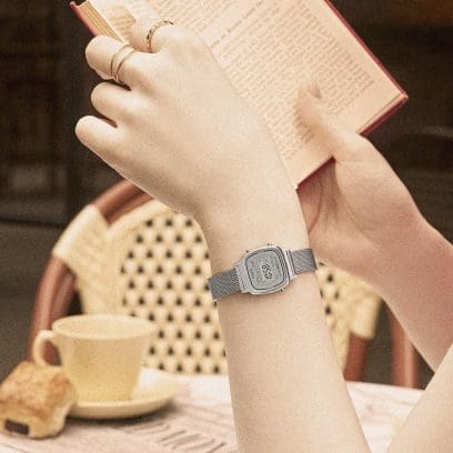 Casio Ladies Watch Digital Vintage Classic Milanese Silver LA670WEM-7DF