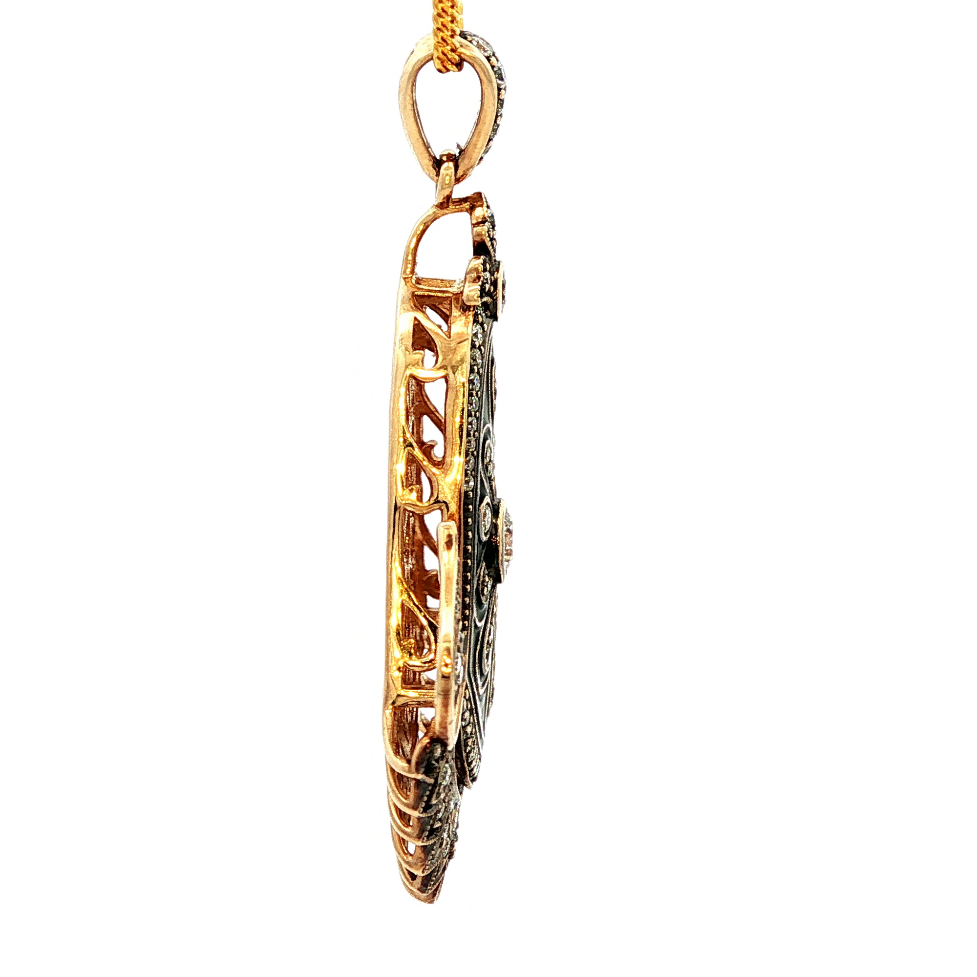 White Diamond Vintage Pendant in Yellow Gold