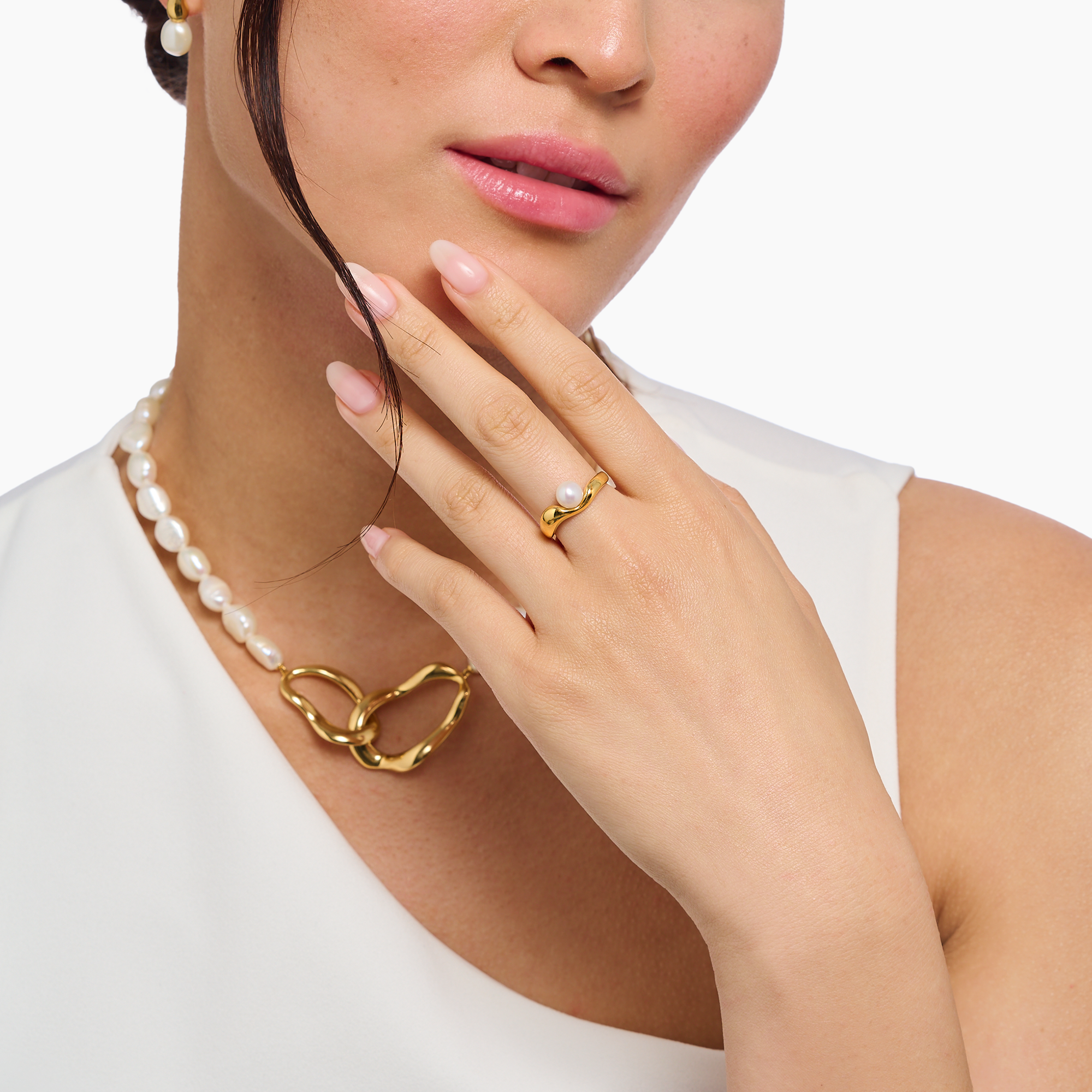 THOMAS SABO Wavy Ring with Freshwater Pearl in Gold