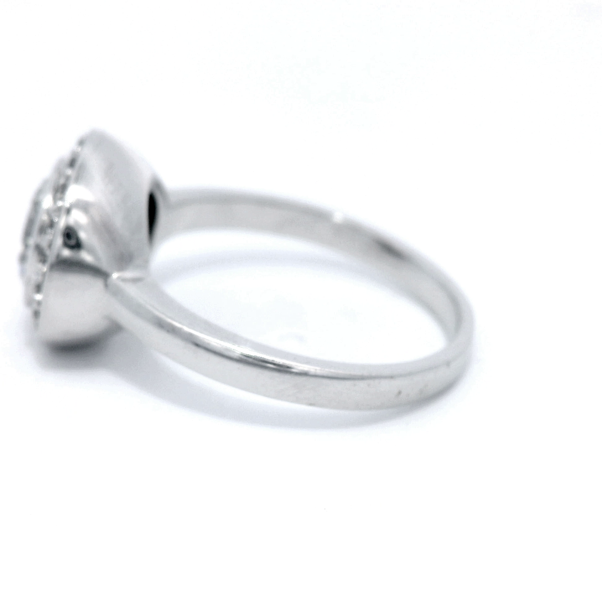 Evergem 9 Carat With Round Bezel Simulated E=1.9Ct Sz P