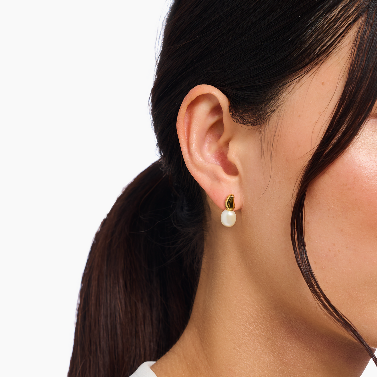 Thomas Sabo Ear Studs With Freshwater Pearl Drop In Gold