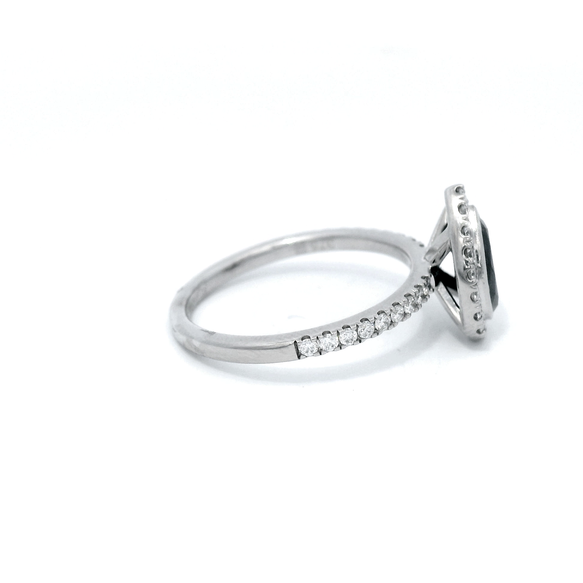 9ct White Gold Ring with a Black Diamond Centre
