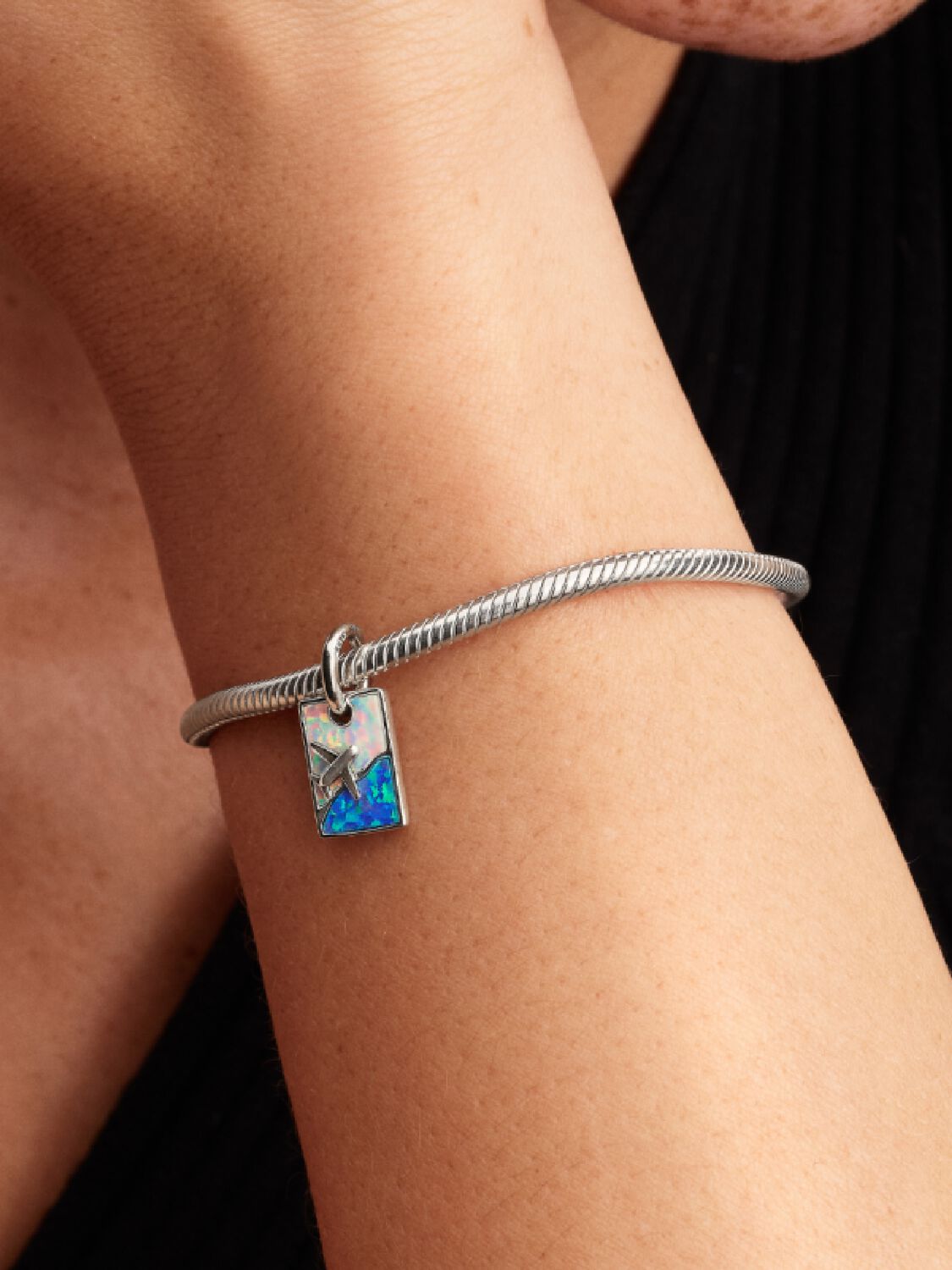 Pandora Travel Dangle Charm