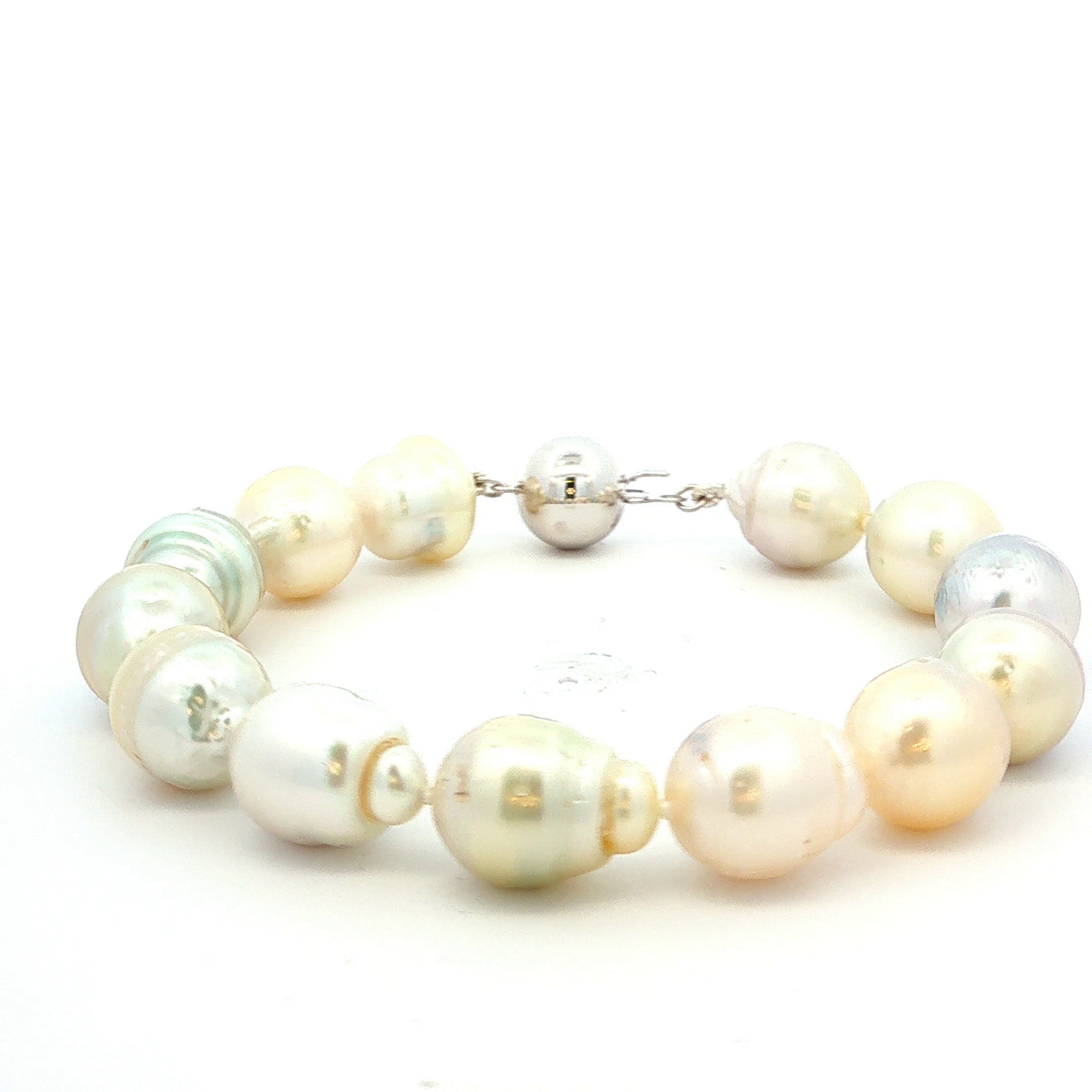 South Sea Baroque Pearl Bracelet in White Gold