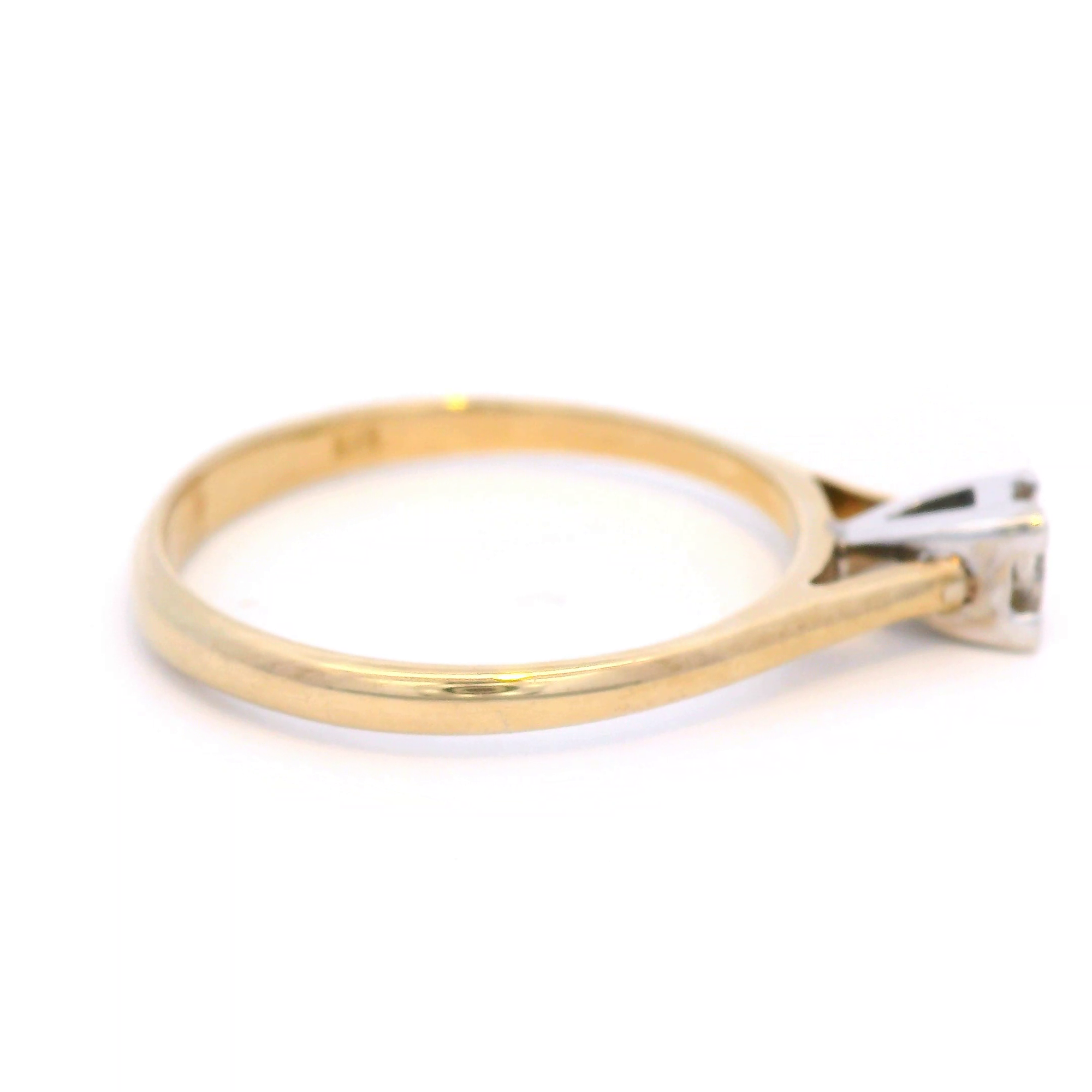 Diamond Solitaire Ring in Yellow Gold