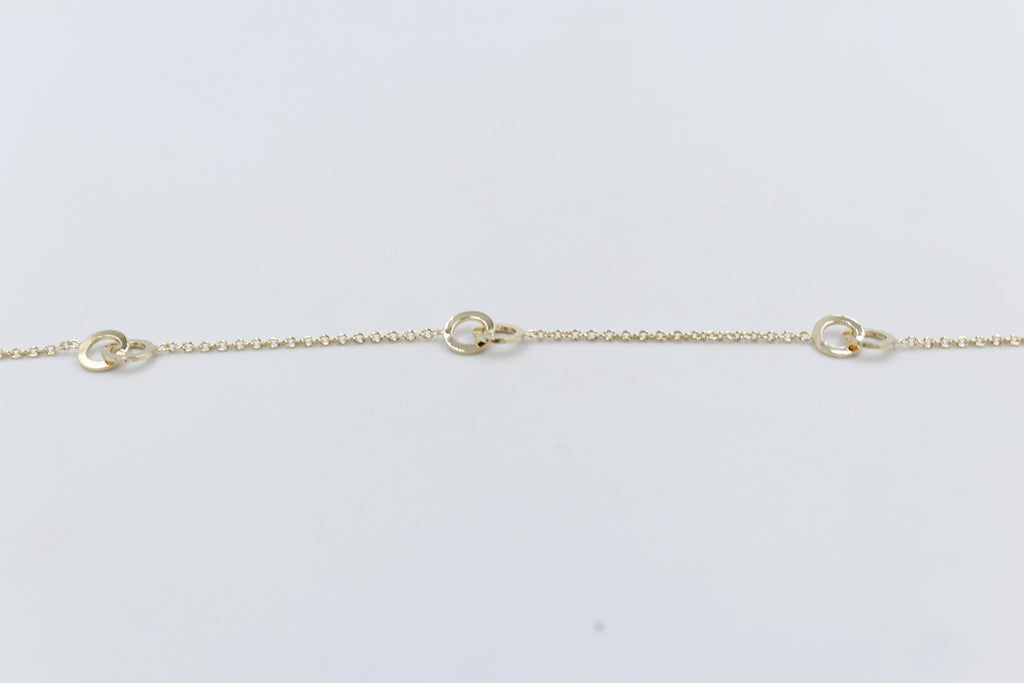 Trace Link with Round Shape Pendents Bracelet in Yellow Gold