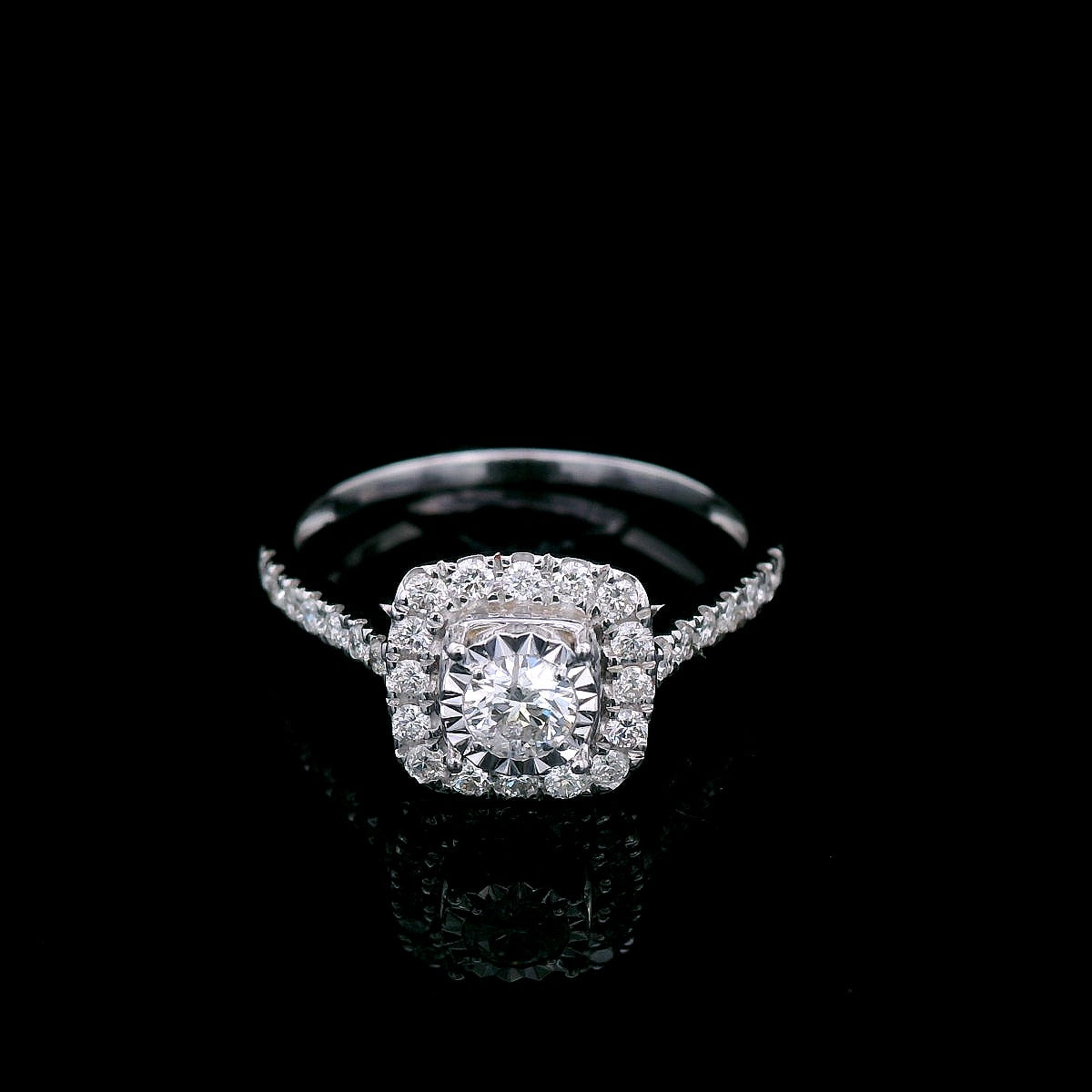 9 Carat White Gold Diamond Ring