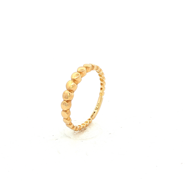 Solid Graduated Circle Rng in Yellow Gold