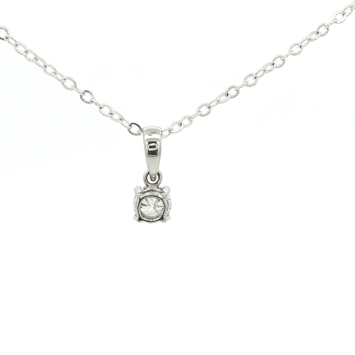 Classic White Gold Round Brilliant Diamond Pendant Necklace