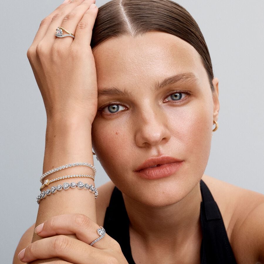 Pandora Wavy Heart Ring