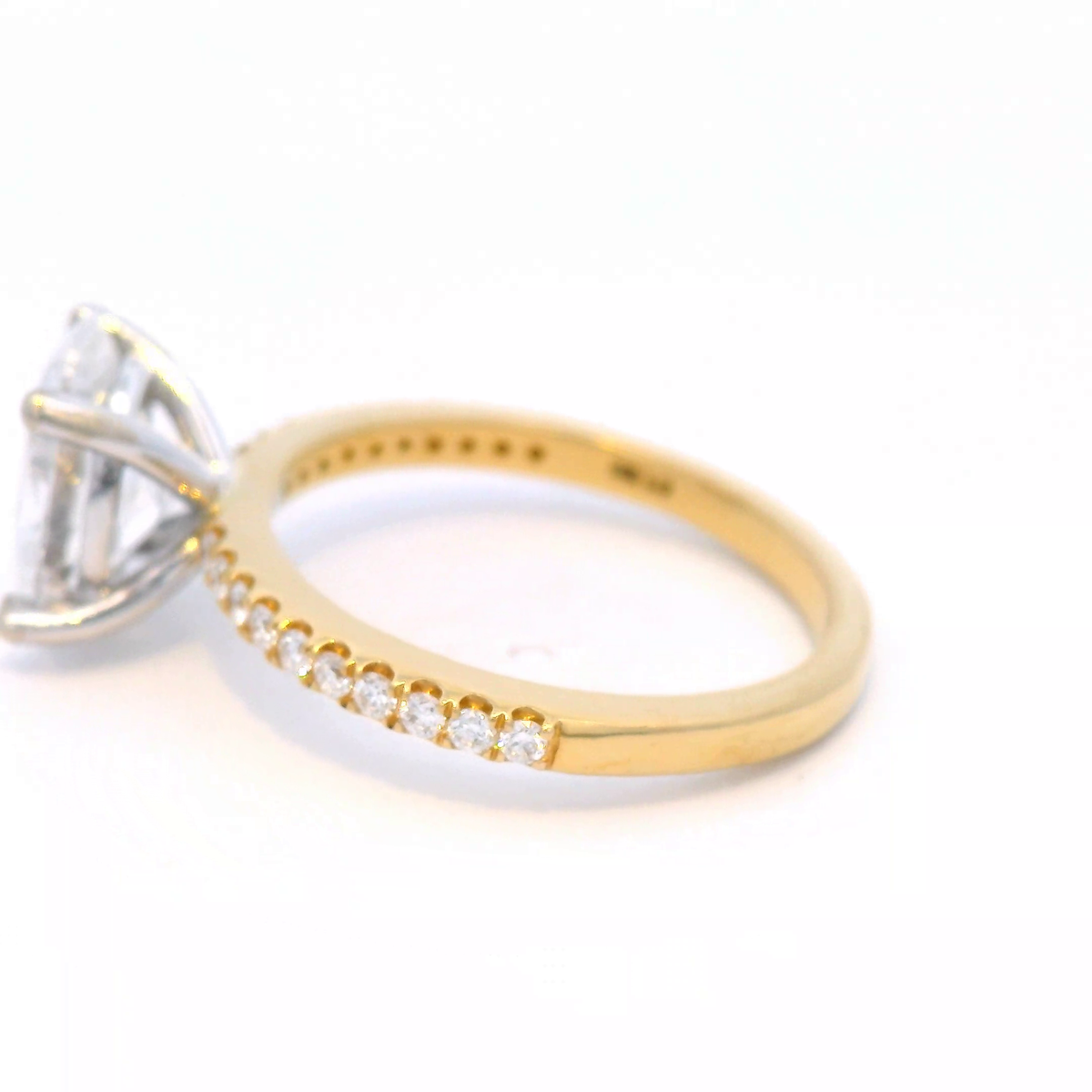 18 Carat Yellow Gold Diamond Ring