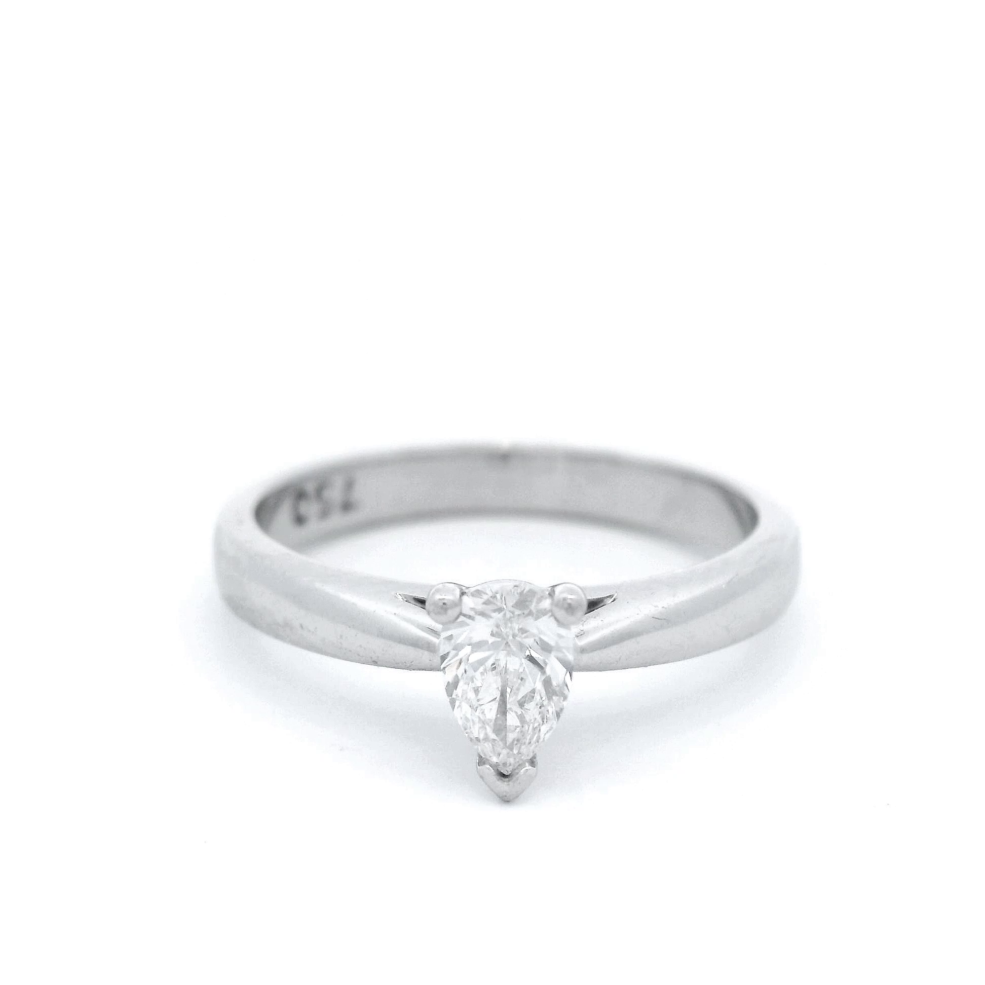 Pear Shaped Diamond Set in White Gold