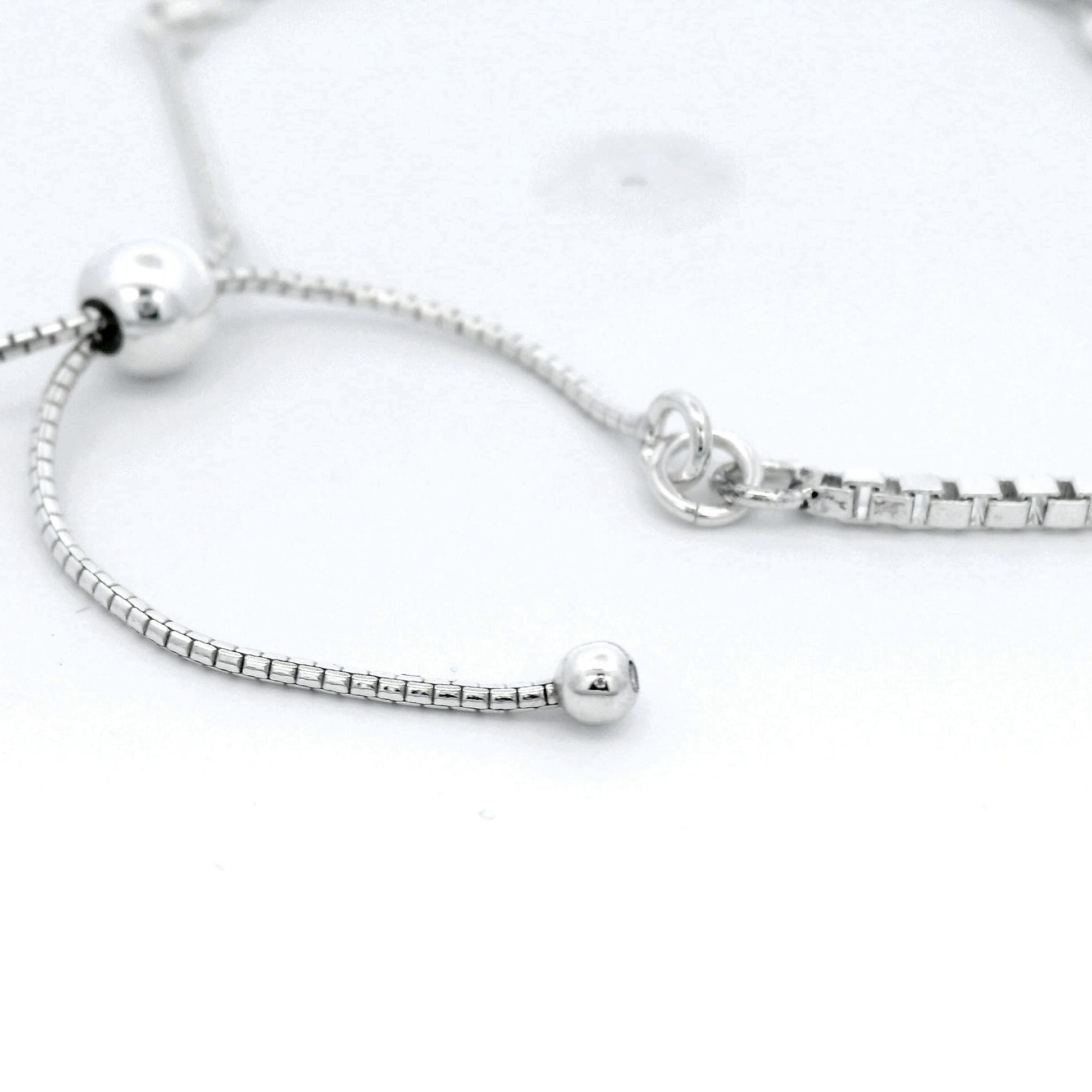 Von Treskow Adjustable Box Chain Bracelet With 'VT' Toggle