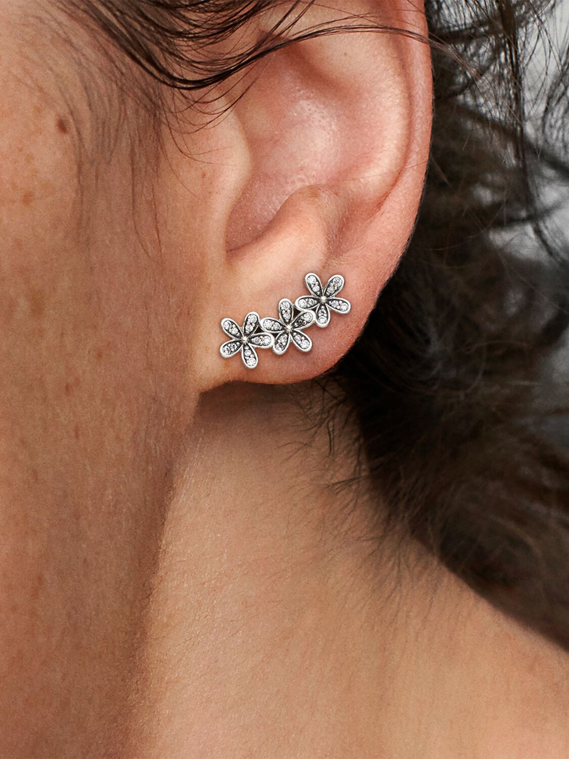 Pandora Daisy Flower Stud Earrings