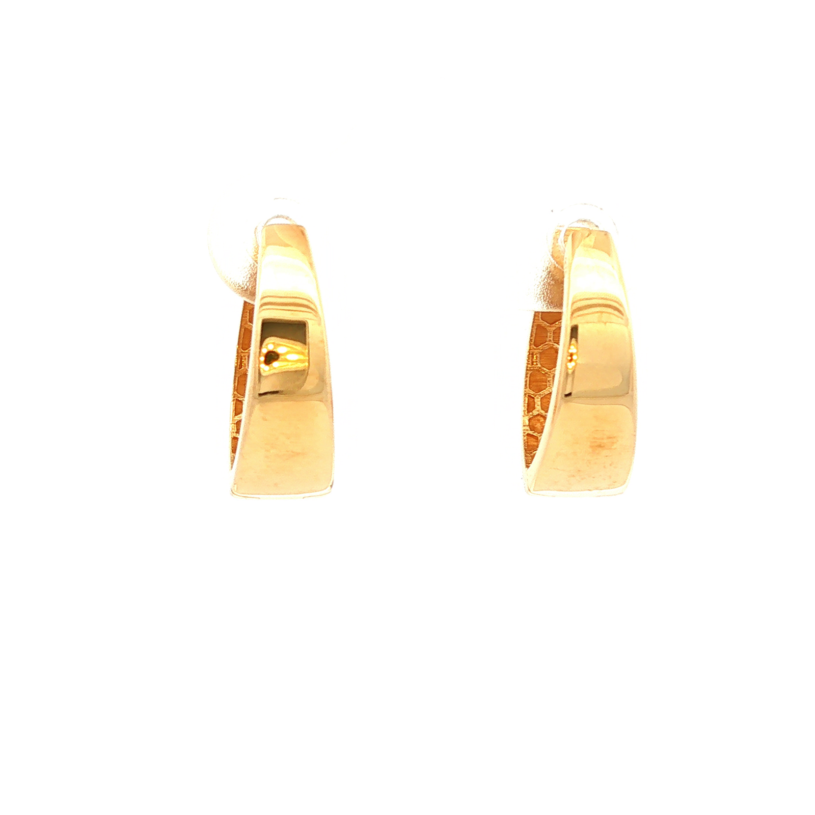 Plain Grad Huggie in Yellow Gold