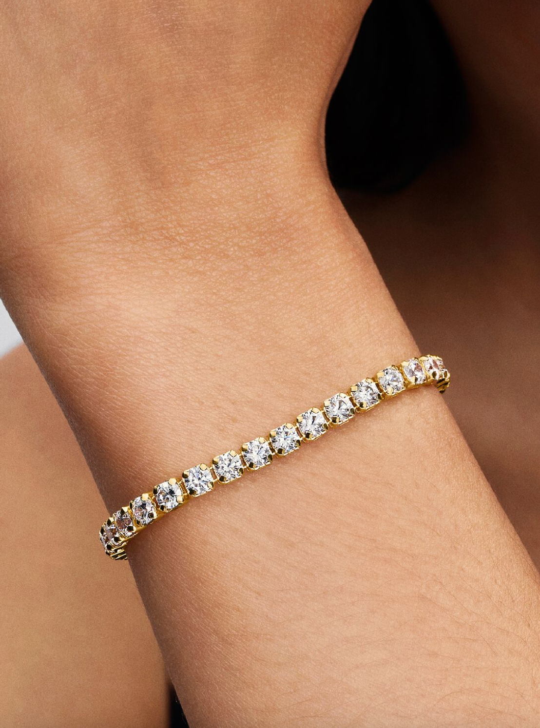 Sterling silver tennis bracelet with clear cubic zirconia