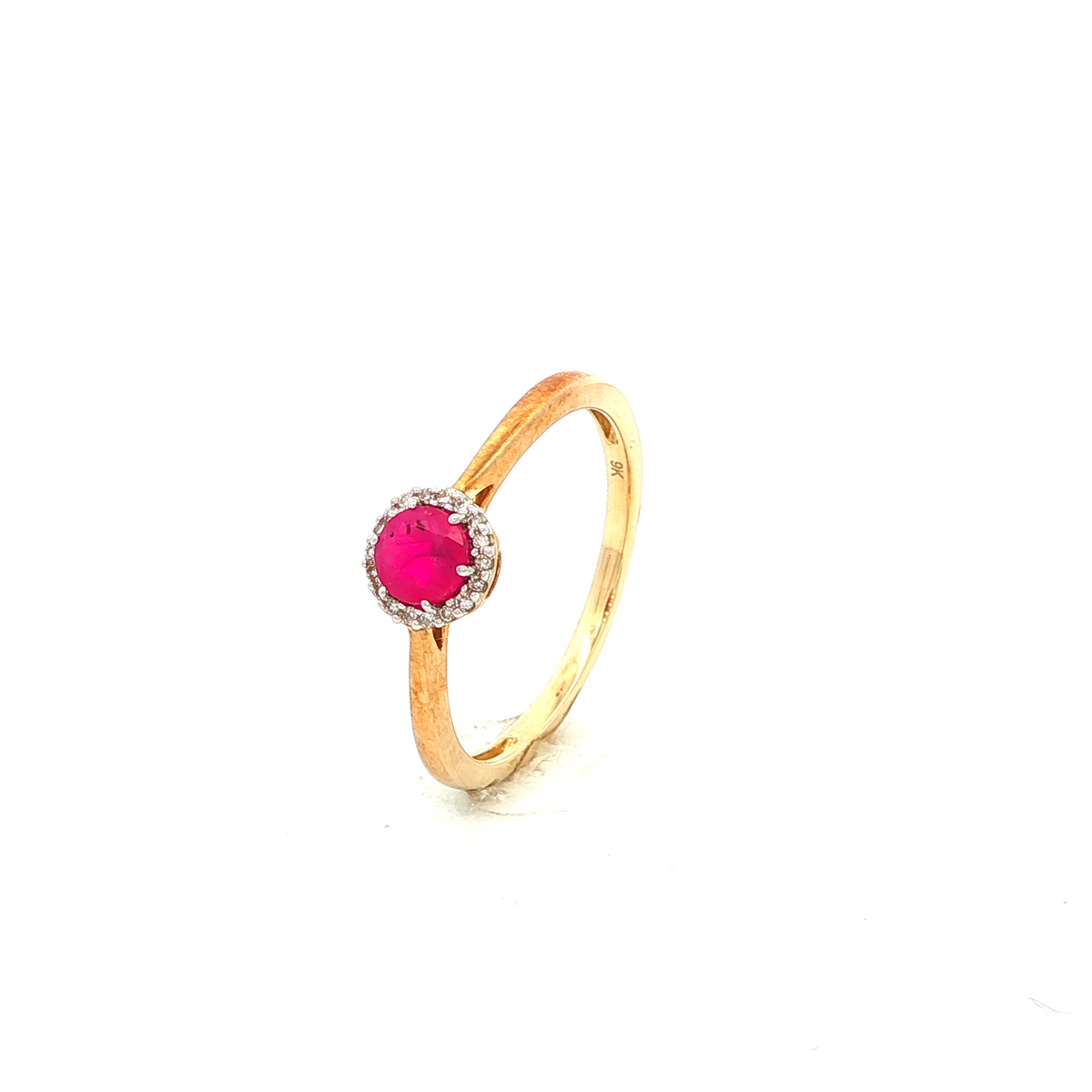 Diamond and Ruby Ring in Yellow Gold