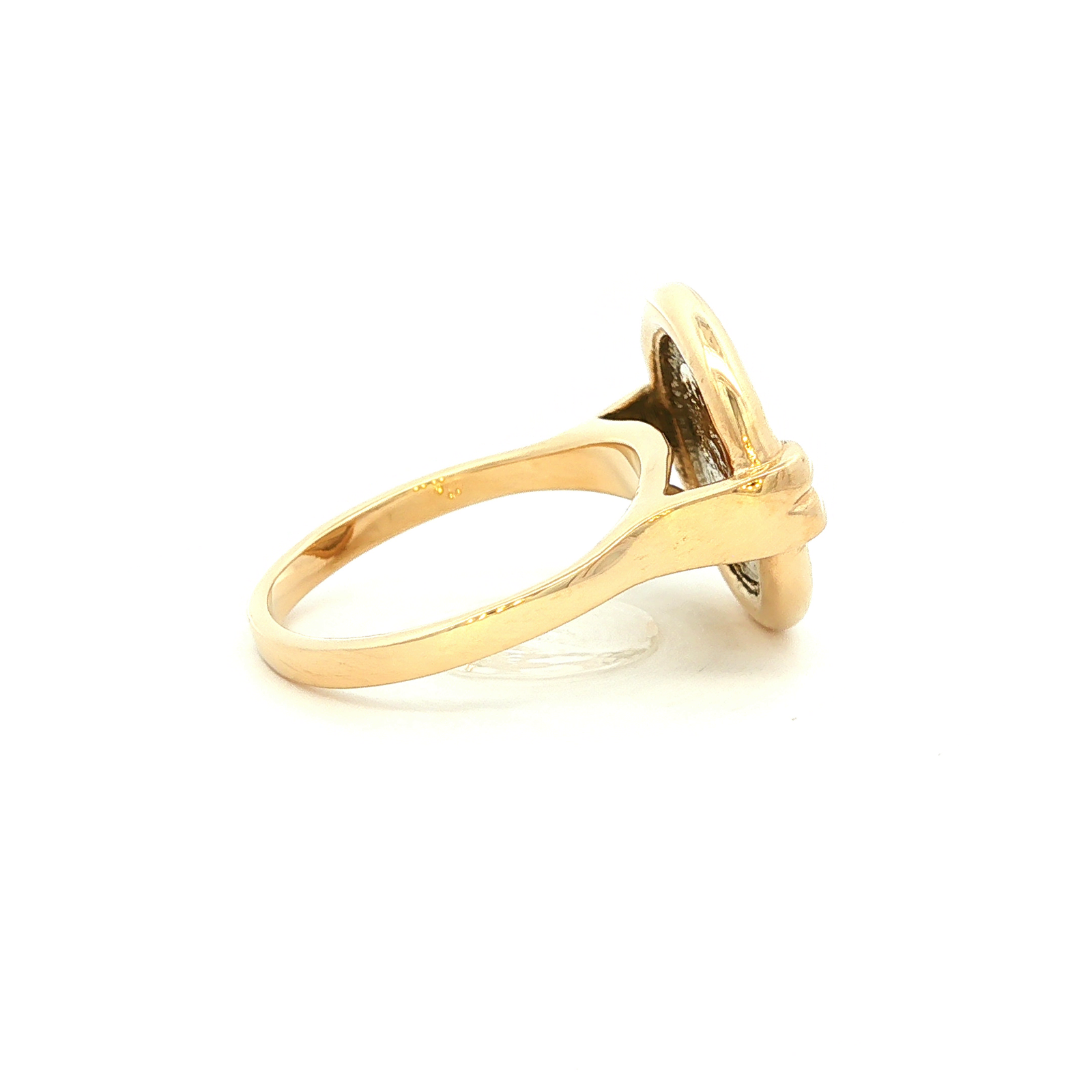Sovereign Coin Ring in Yellow Gold