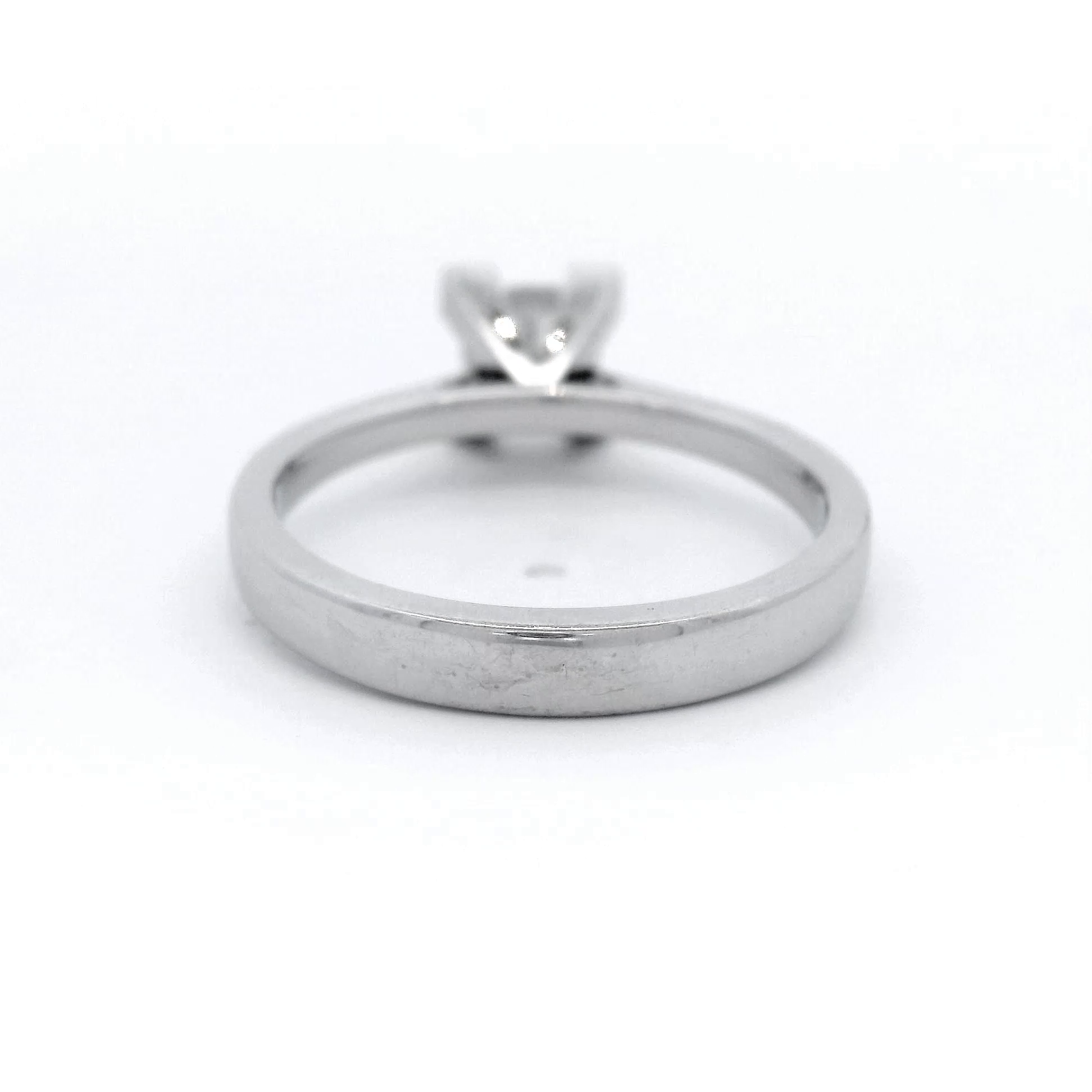 Diamond Solitaire Ring set in White Gold