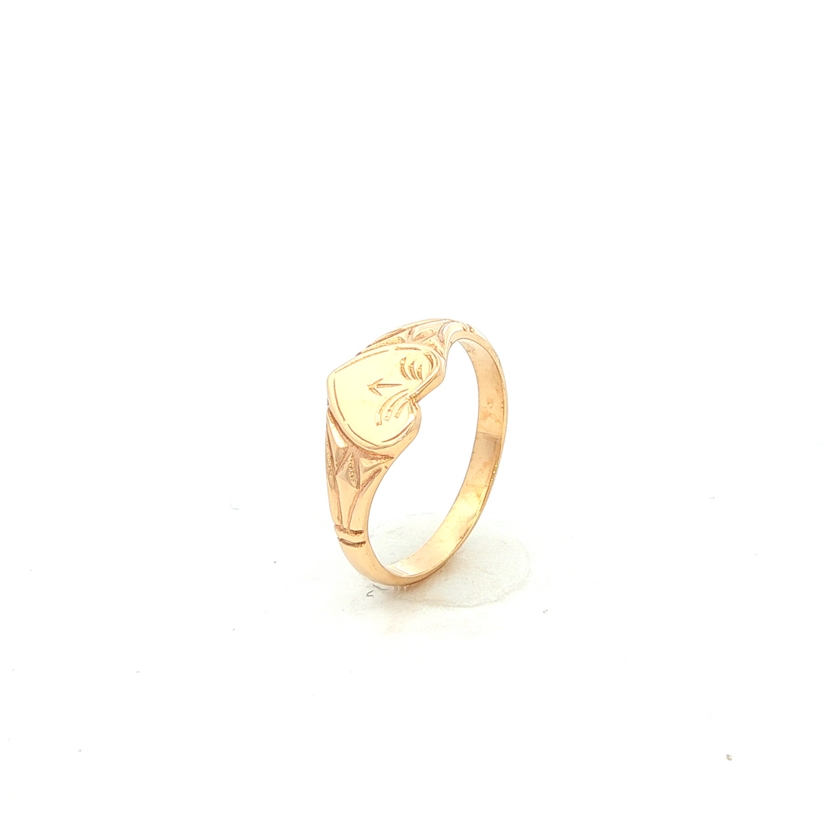 Single Heart Plain Signet in Yellow Gold