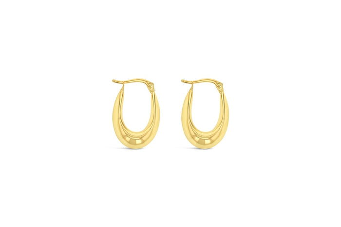 Thick Oval Hoop in Yellow Gold