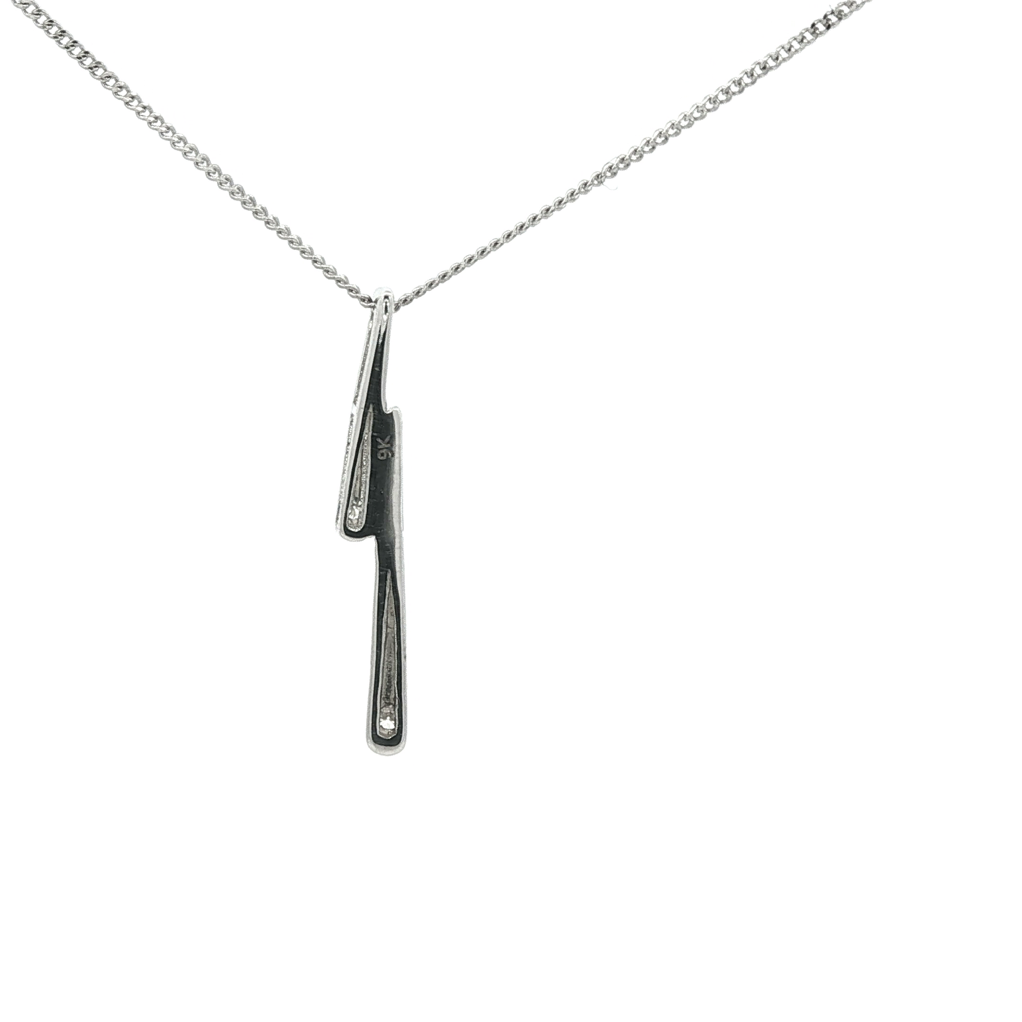 Contemporary White Gold Chain Necklace with Round Cut Diamonds