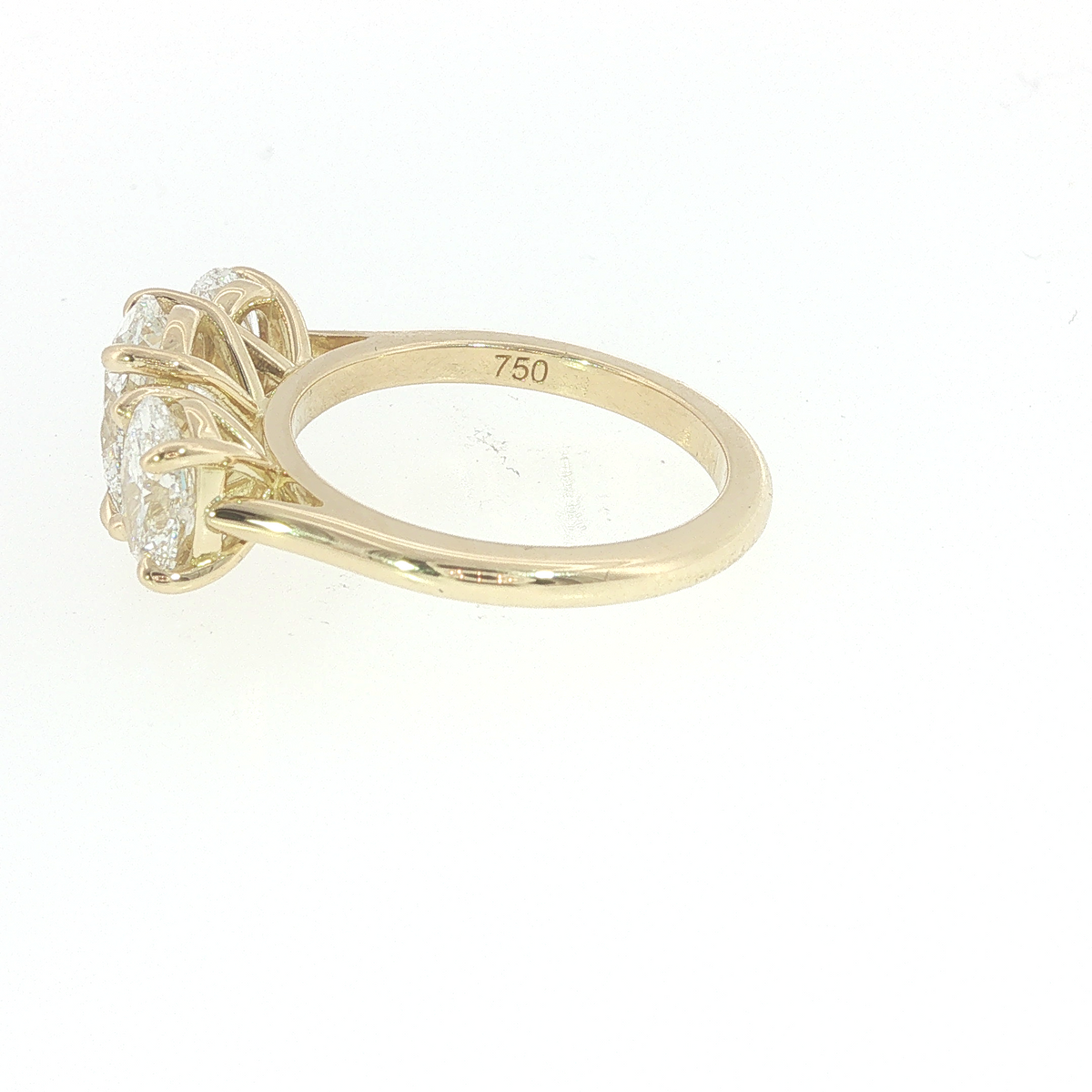Diamond Trilogy Ring Set in 18k Yellow Gold