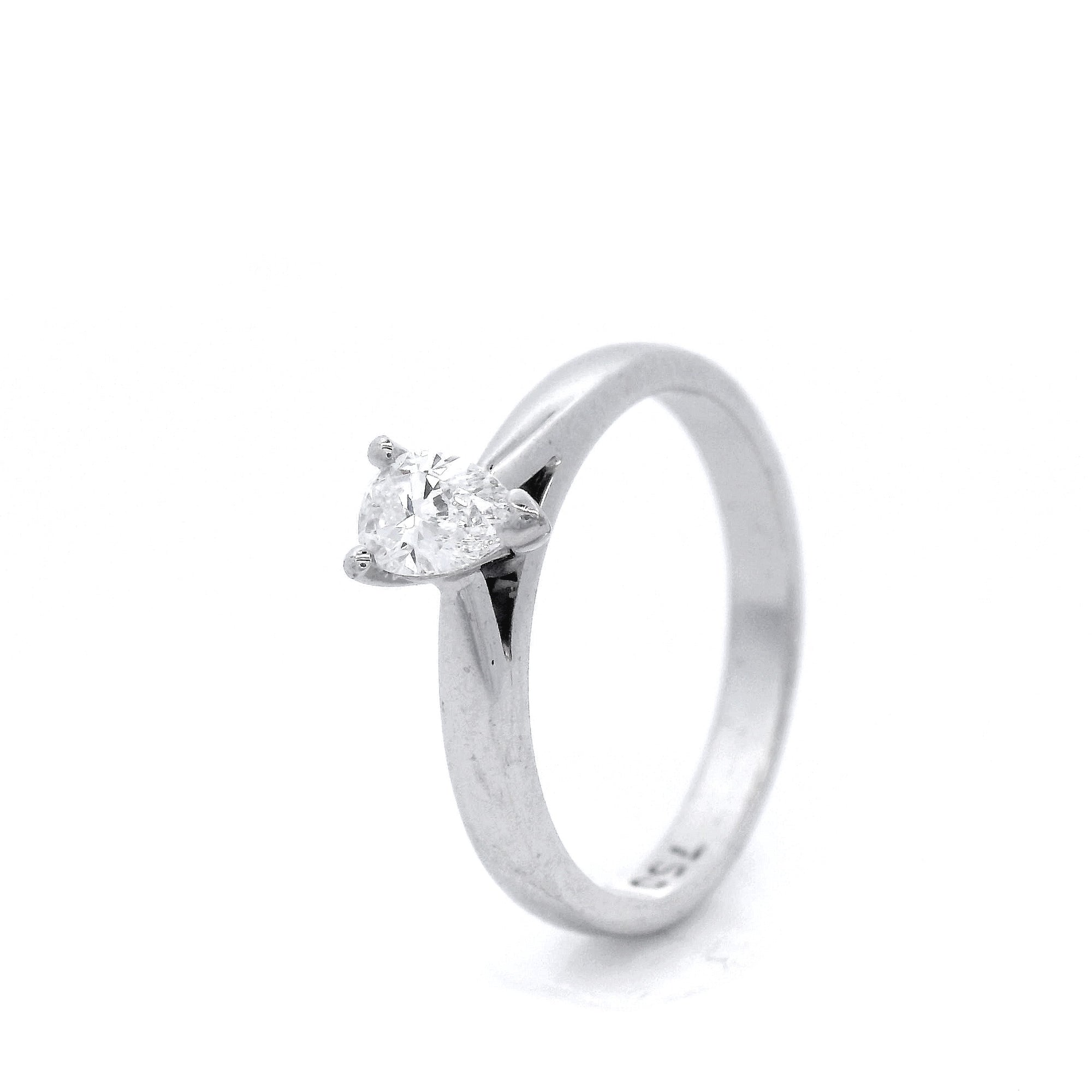 Pear Shaped Diamond Set in White Gold