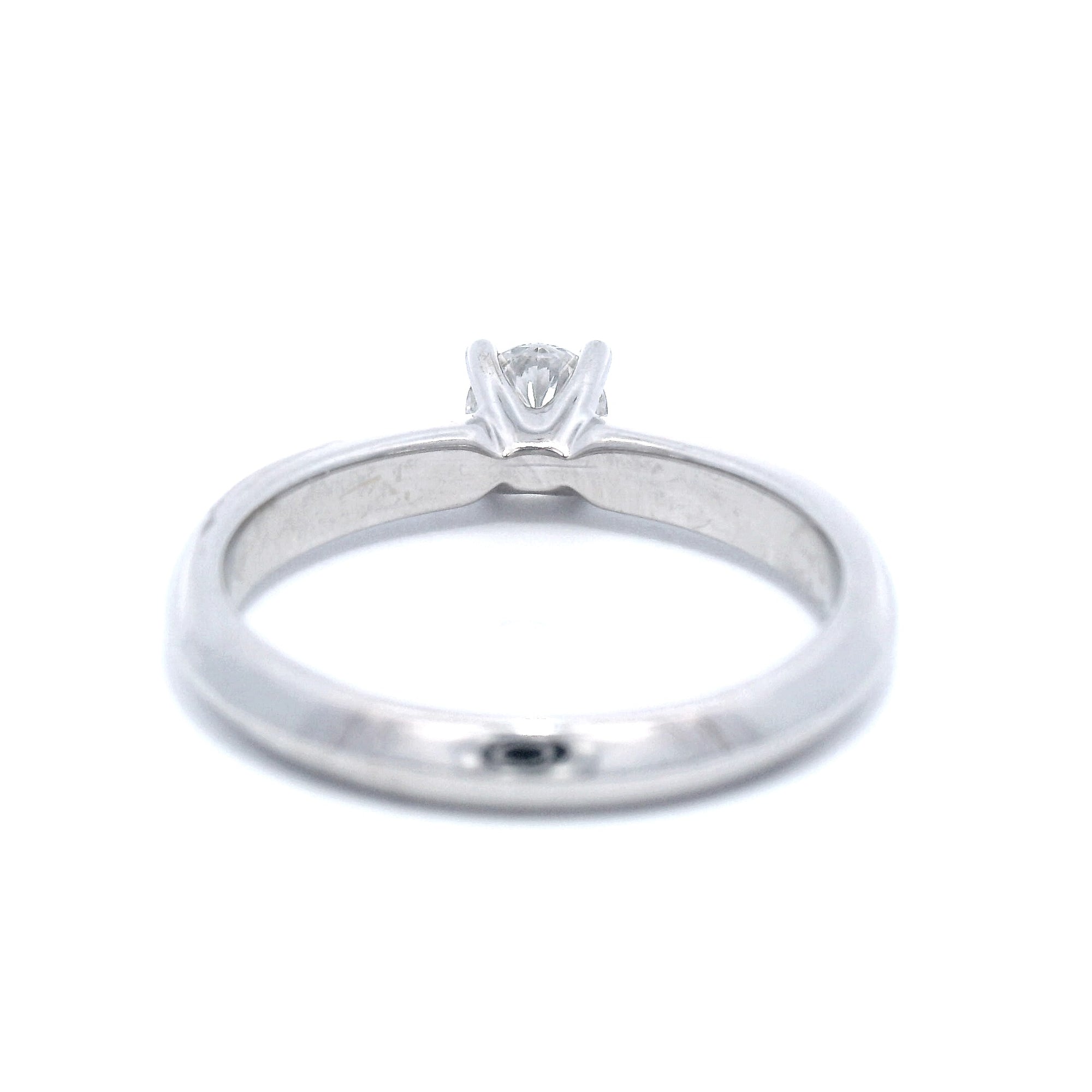 Diamond Solitaire Ring in White Gold