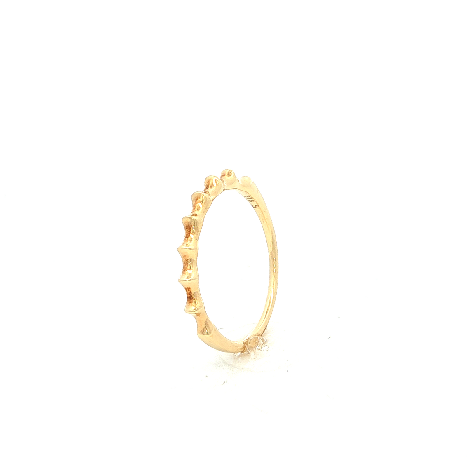Fine Ridge Stacker Ring Dreamtime Accessory in Yellow Gold