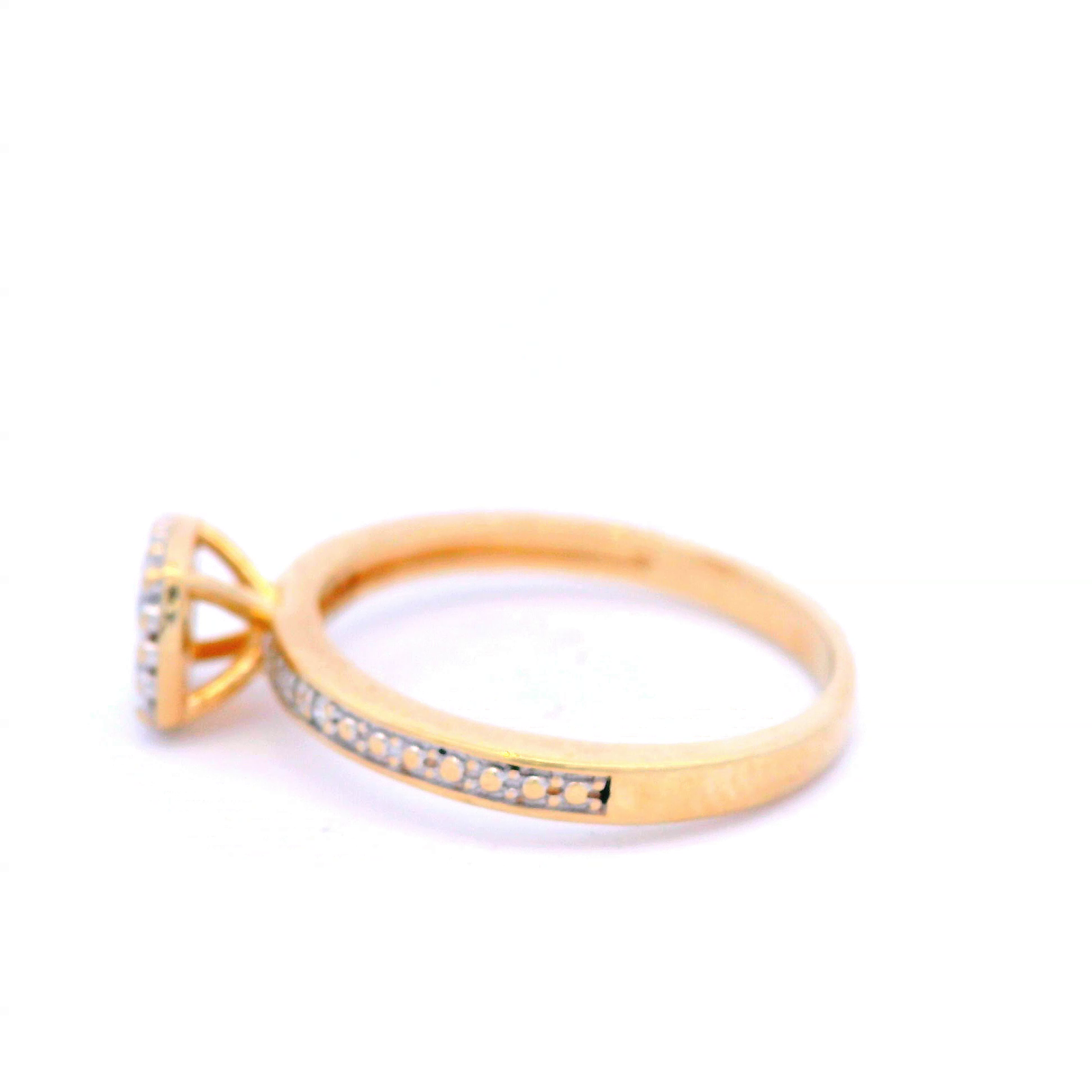 Diamond Set Flower Ring Illusioin Set in 9 Carat Yellow and White Gold