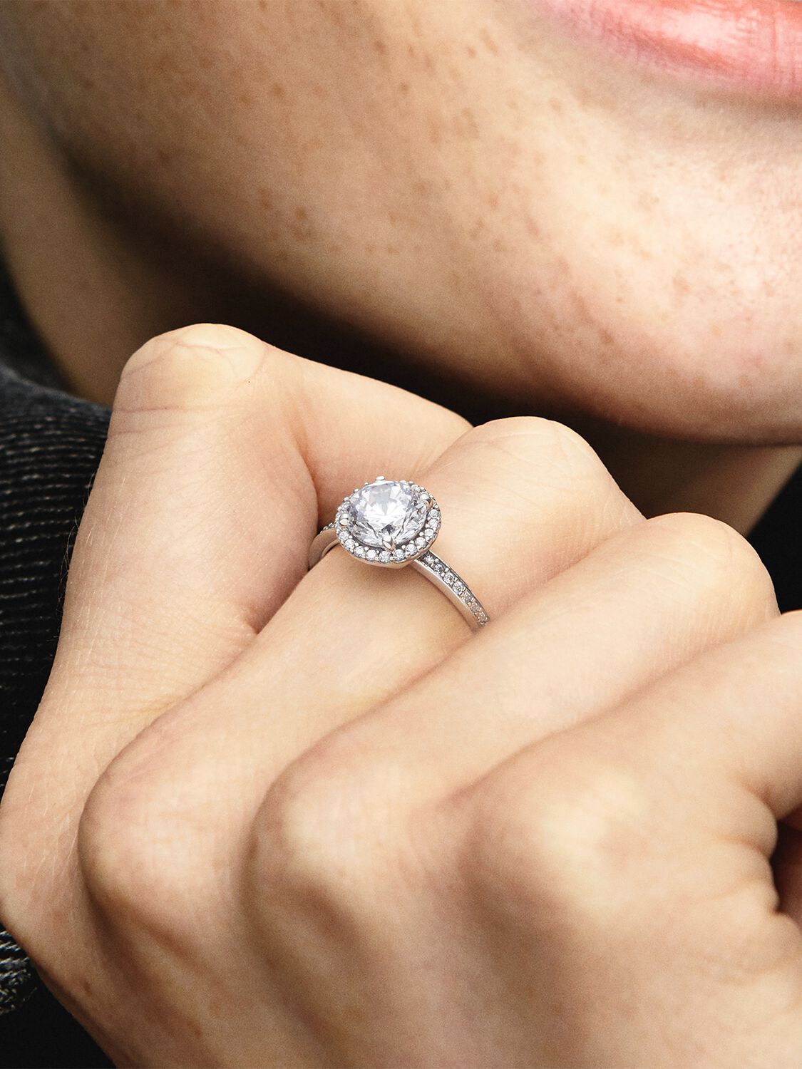 Classic Elegance Silver Ring w Clear CZ