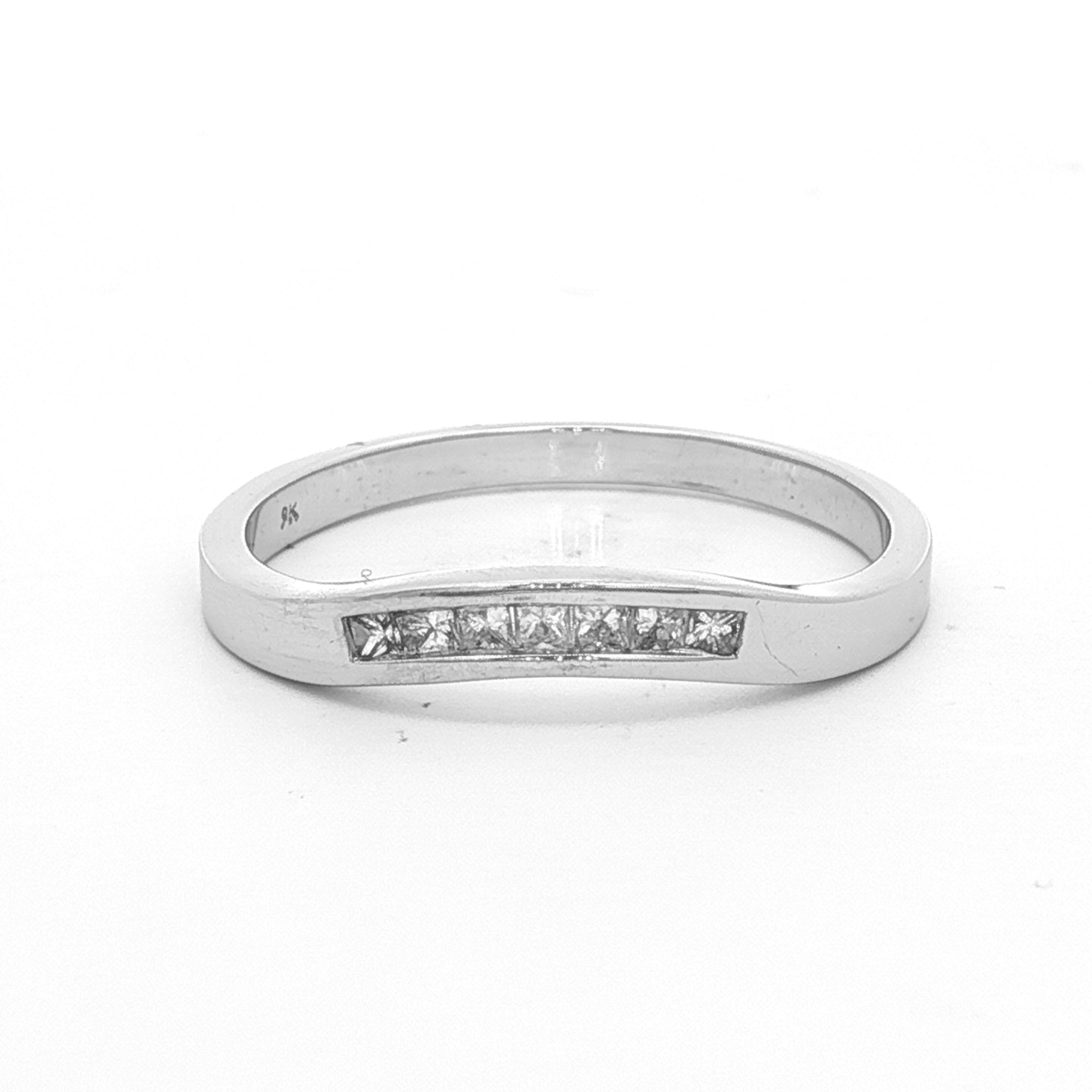 Curved White Gold Princess Cut Diamond Ring